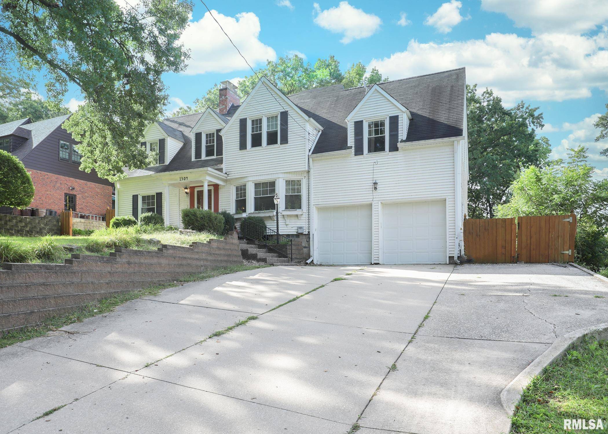 Rock Island, IL 61201,1304 42ND AVE