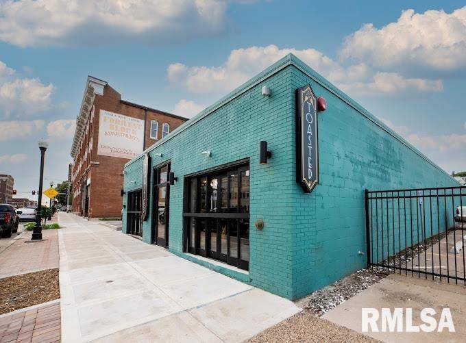 Davenport, IA 52801,118 E 4TH ST