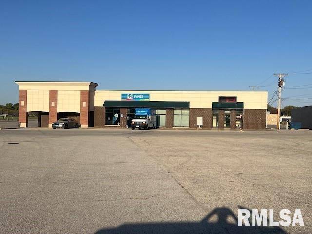 Bettendorf, IA 52722,2338C SPRUCE HILLS DR