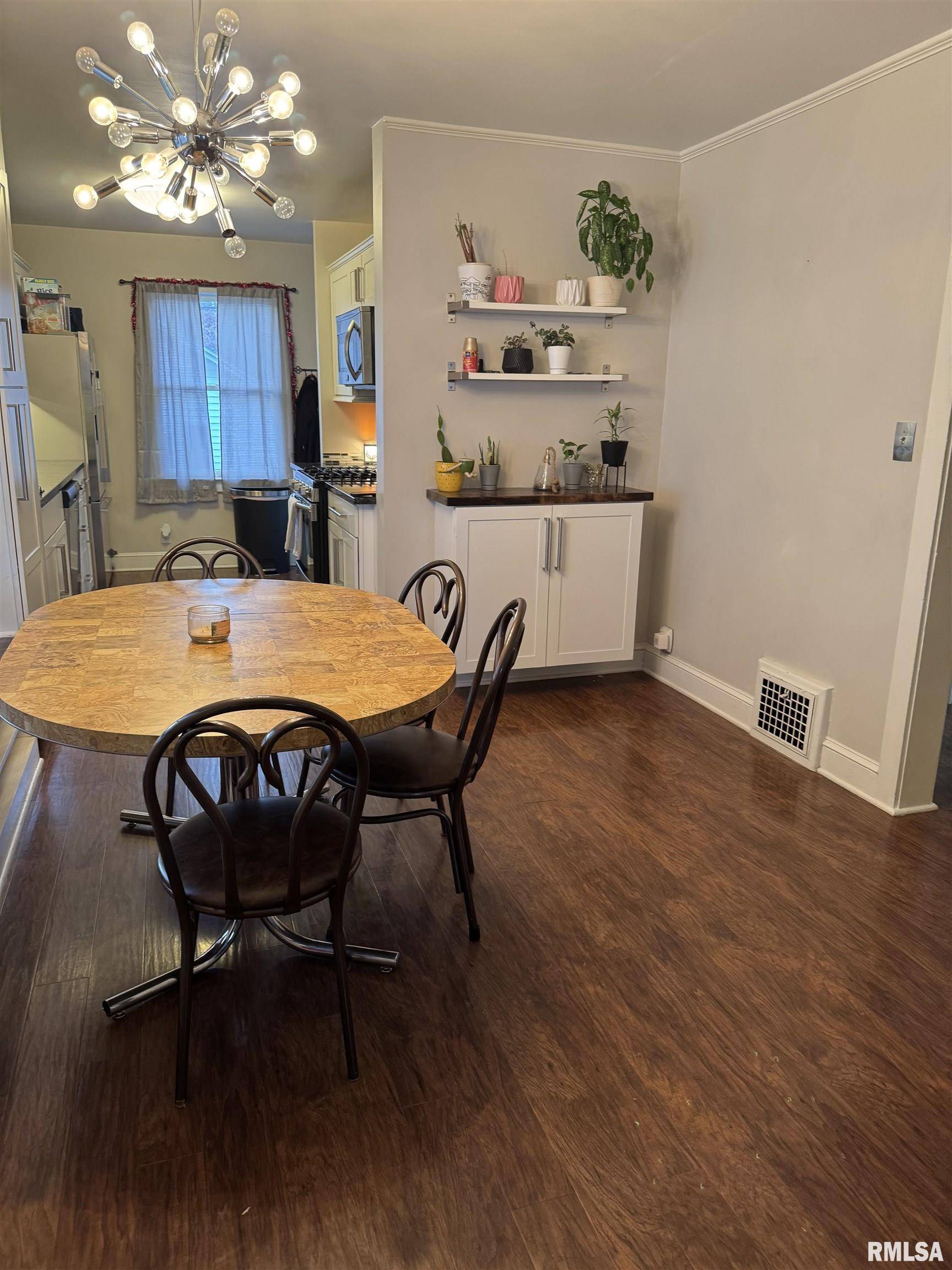 East Moline, IL 61244,2347 6TH Street Court