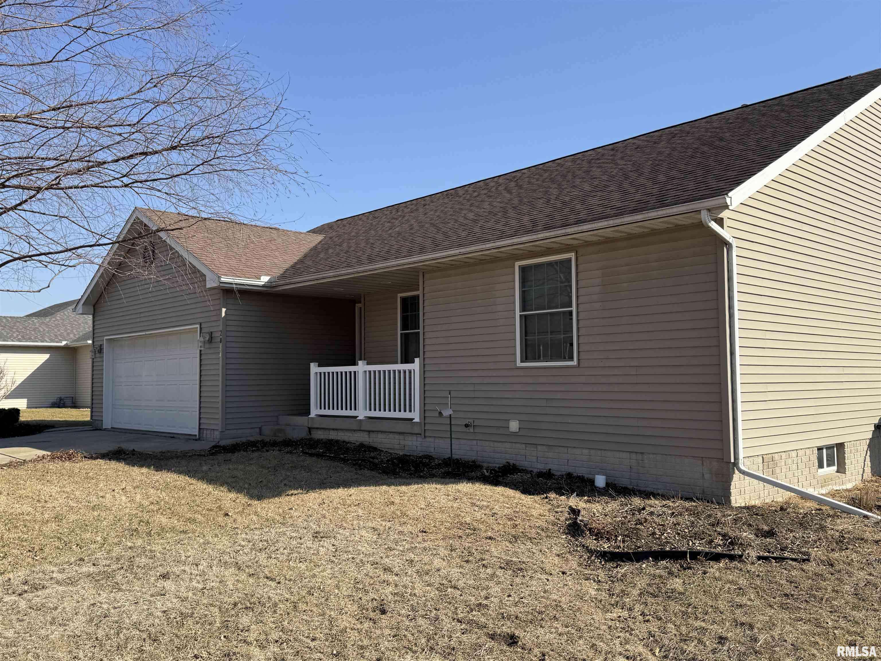 Cambridge, IL 61238,204 MAPLE ST