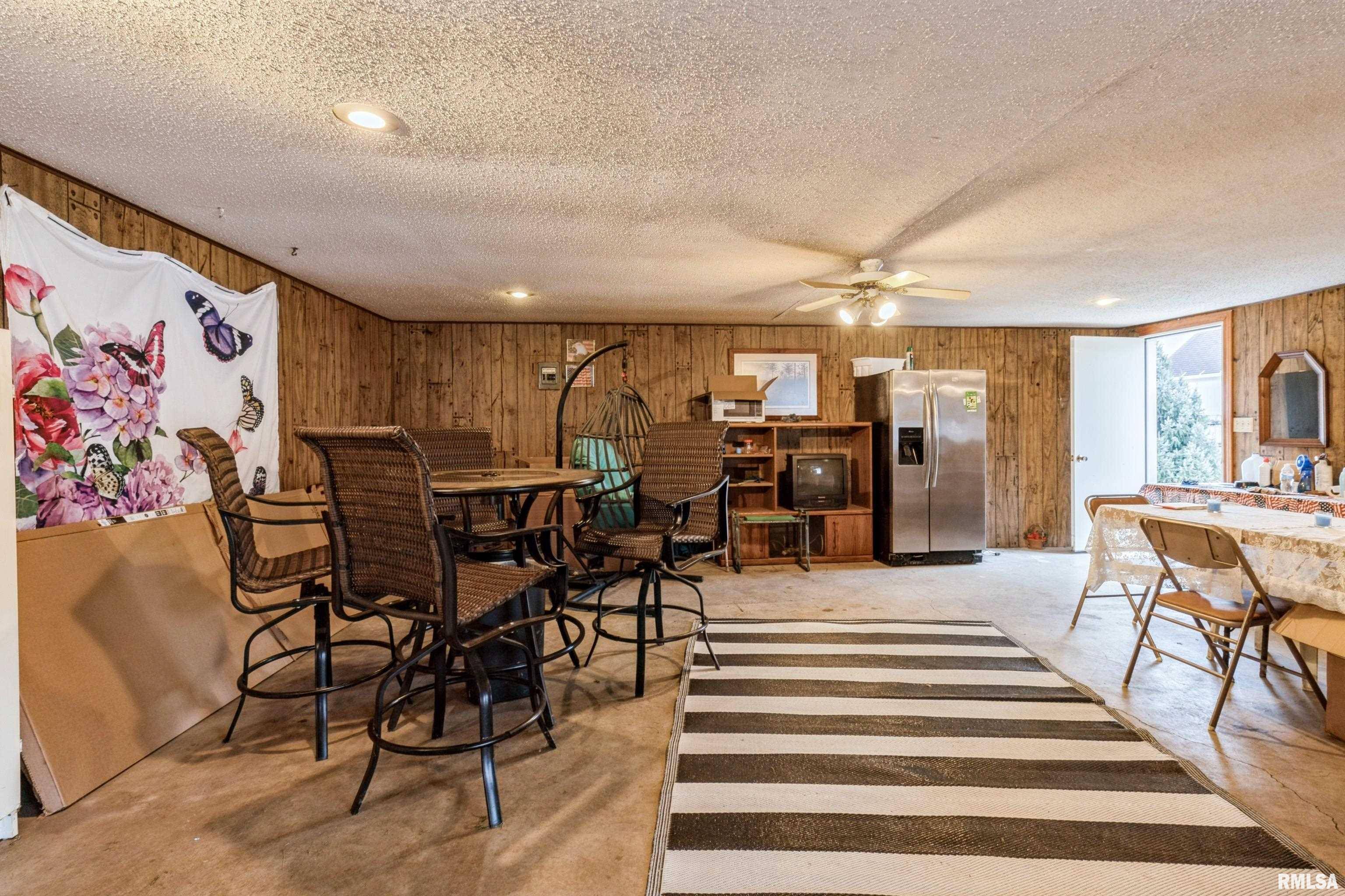 Clinton, IA 52732,2124 MCKINLEY ST