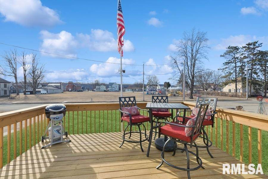 Sabula, IA 52070,707 BROAD ST