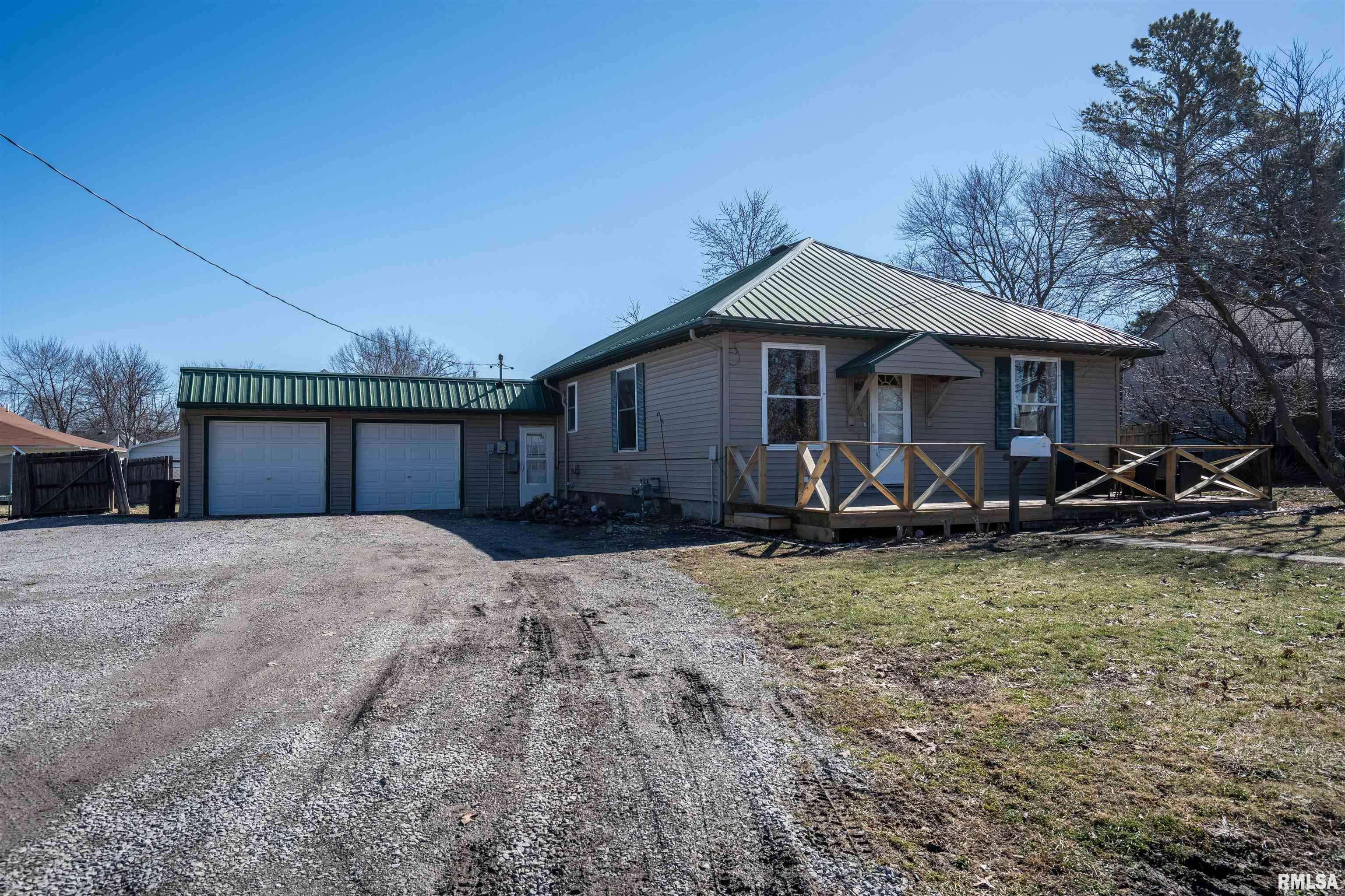 Herrin, IL 62948,504 S 22ND ST