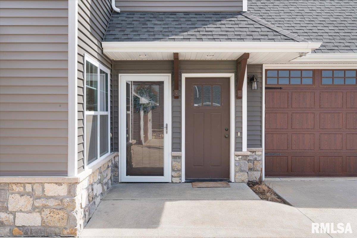 Bettendorf, IA 52722,2968 CHARISSA'S PL