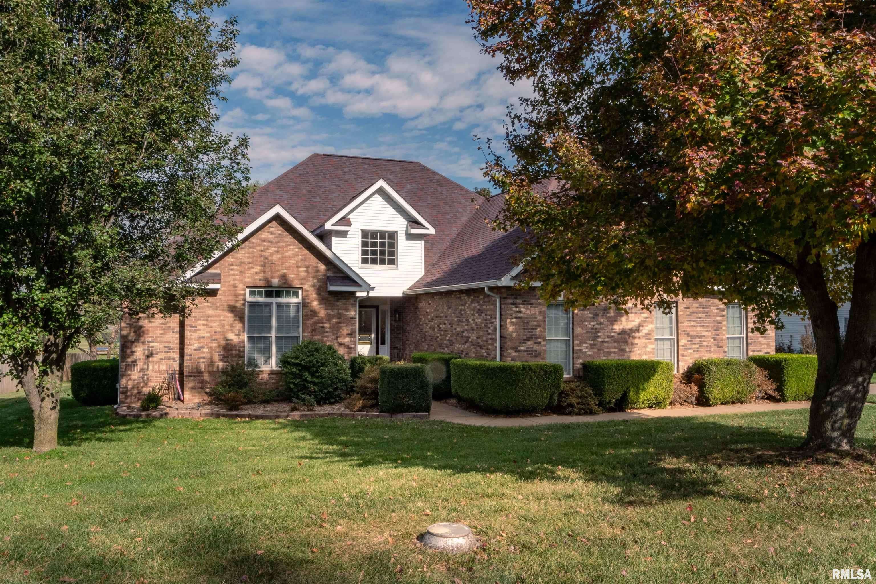 Marion, IL 62959,2702 HICKORY LN