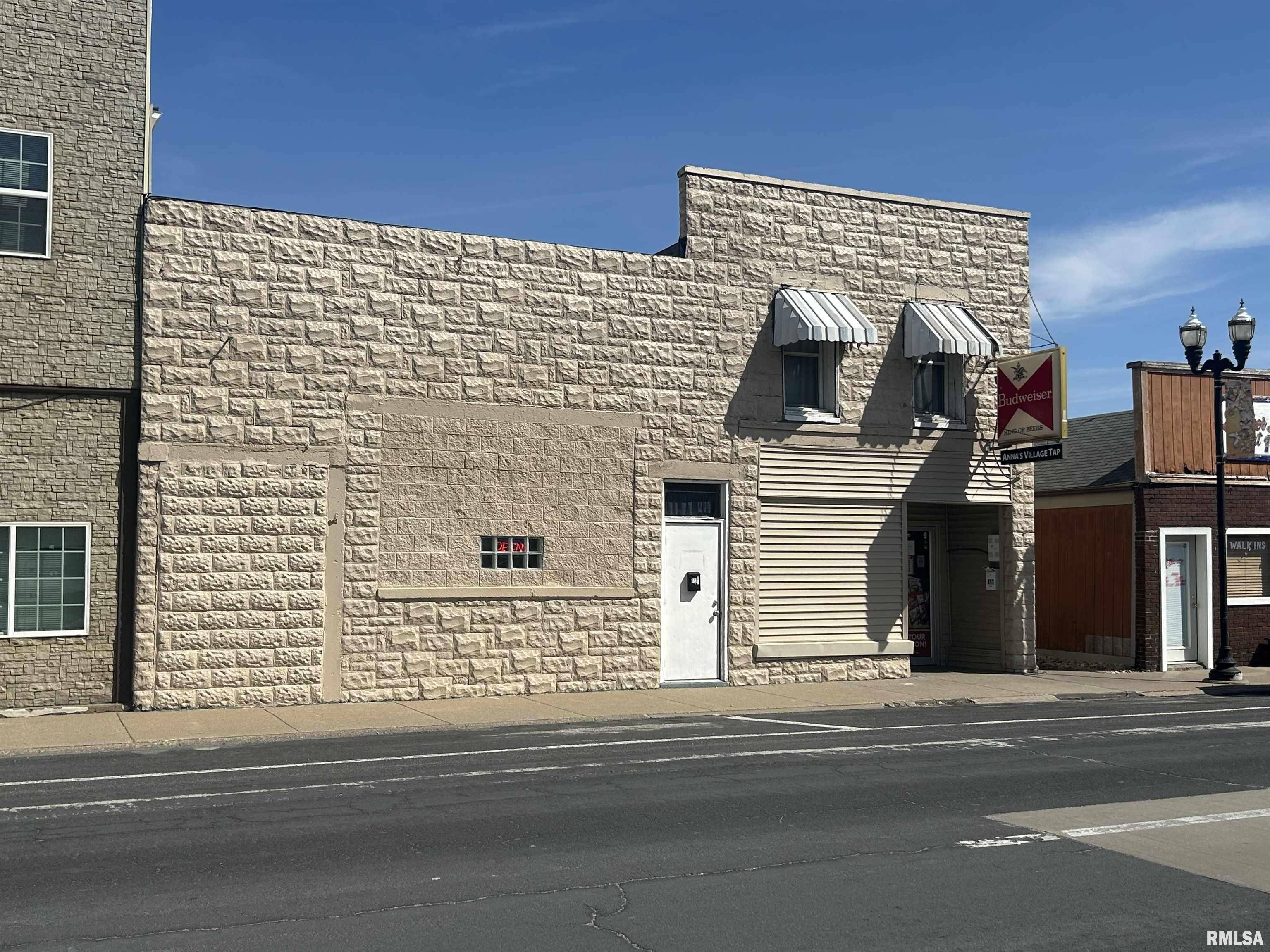 Milan, IL 61264,111 W 4TH ST