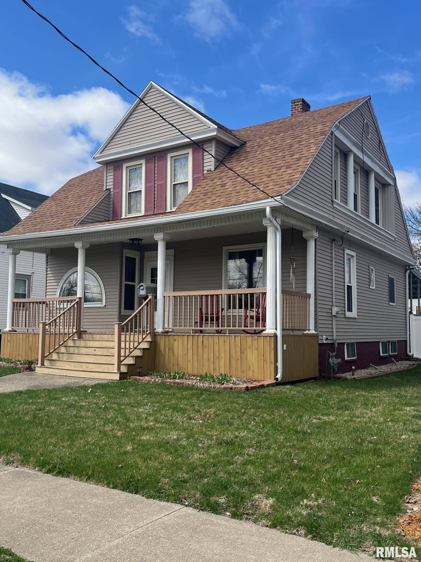 Kewanee, IL 61443,527 ELLIOTT ST