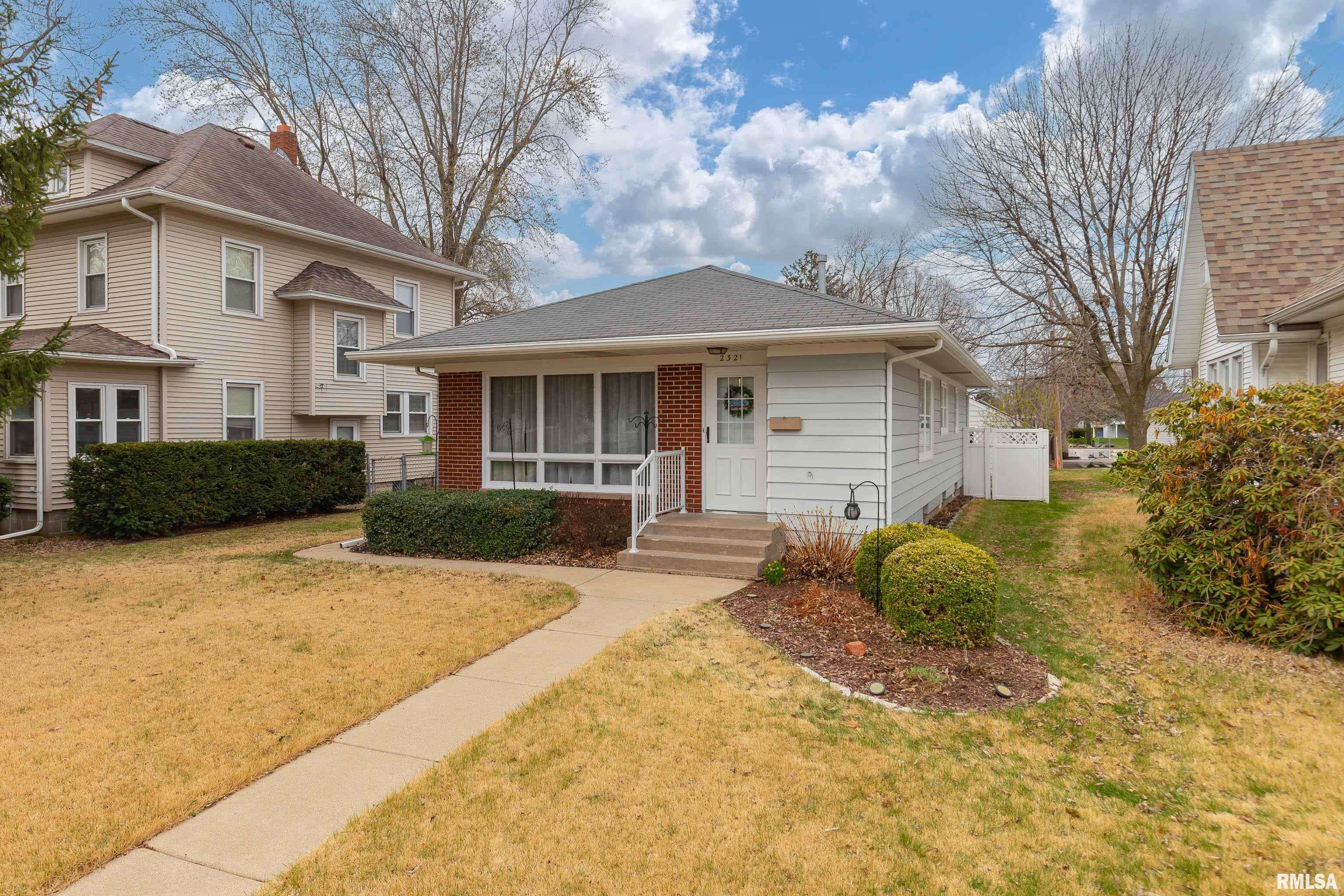 Moline, IL 61265,2321 31ST Street A