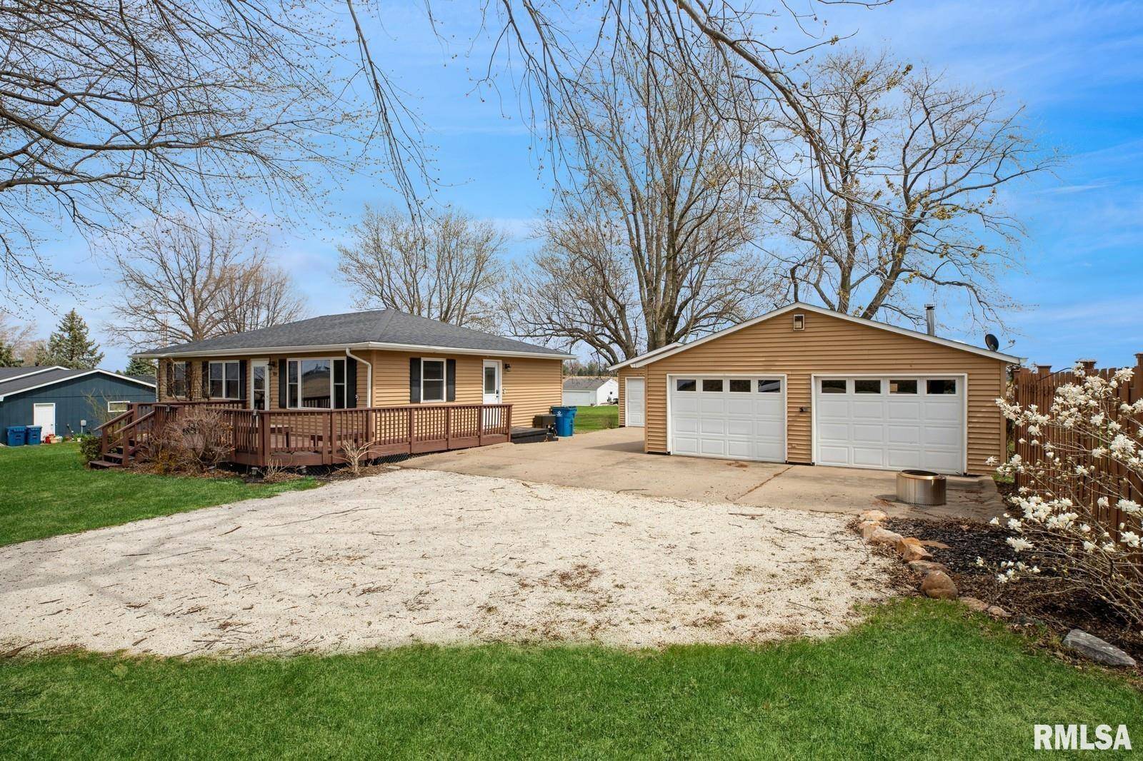 Long Grove, IA 52756,319 N 1ST ST