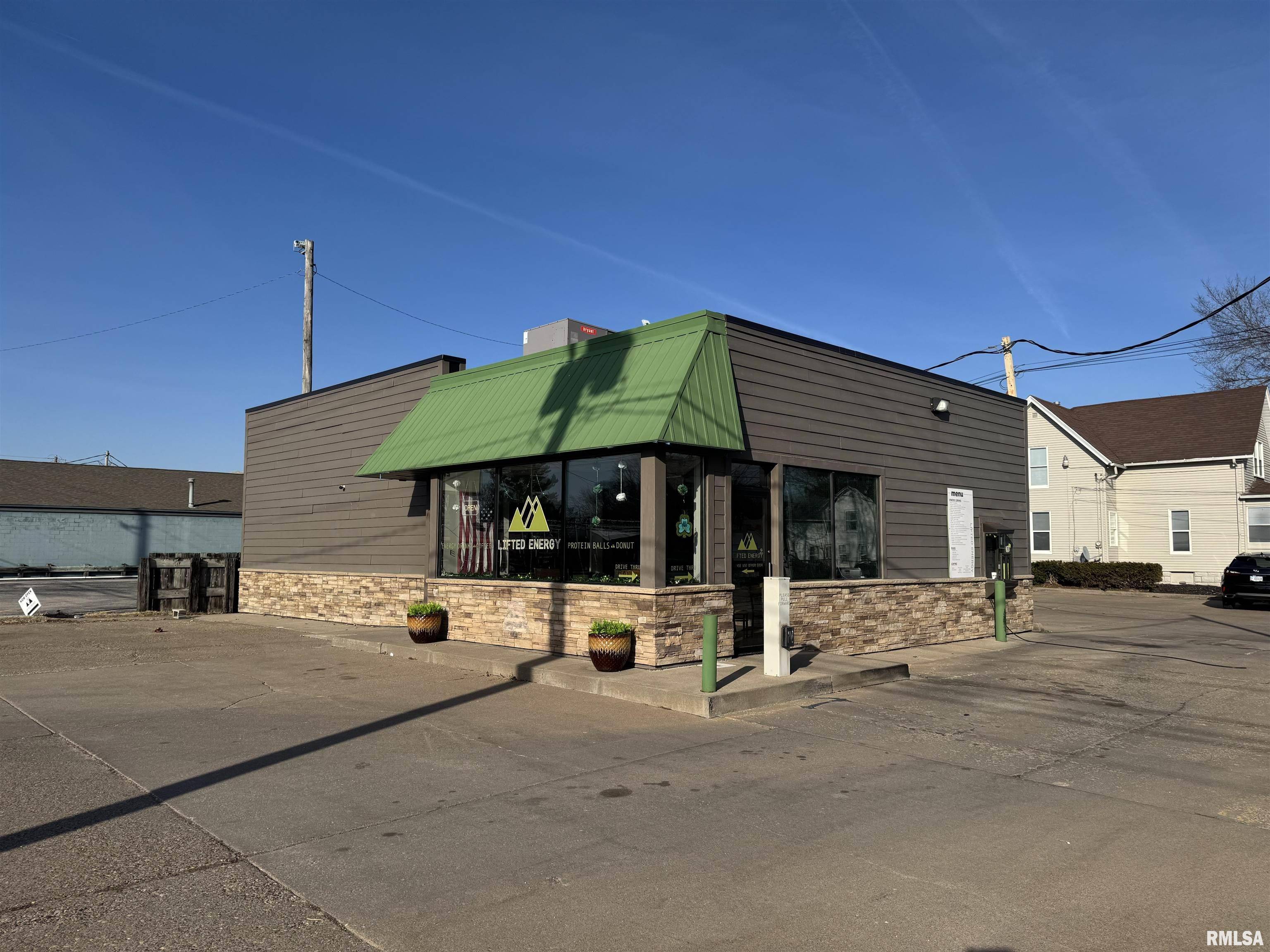 Moline, IL 61265,2430 16TH ST