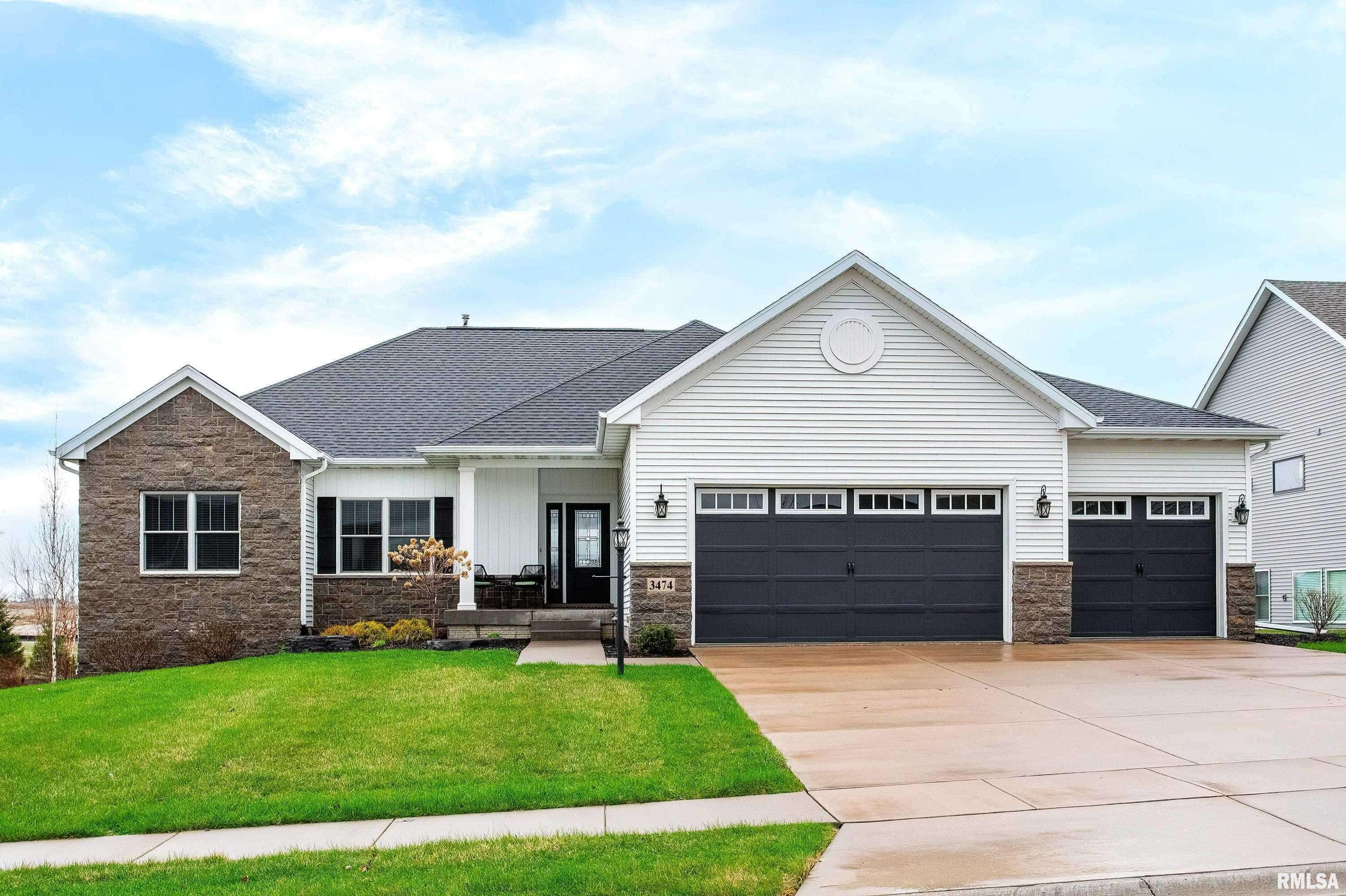 Bettendorf, IA 52722,3474 CROW LAKE DR