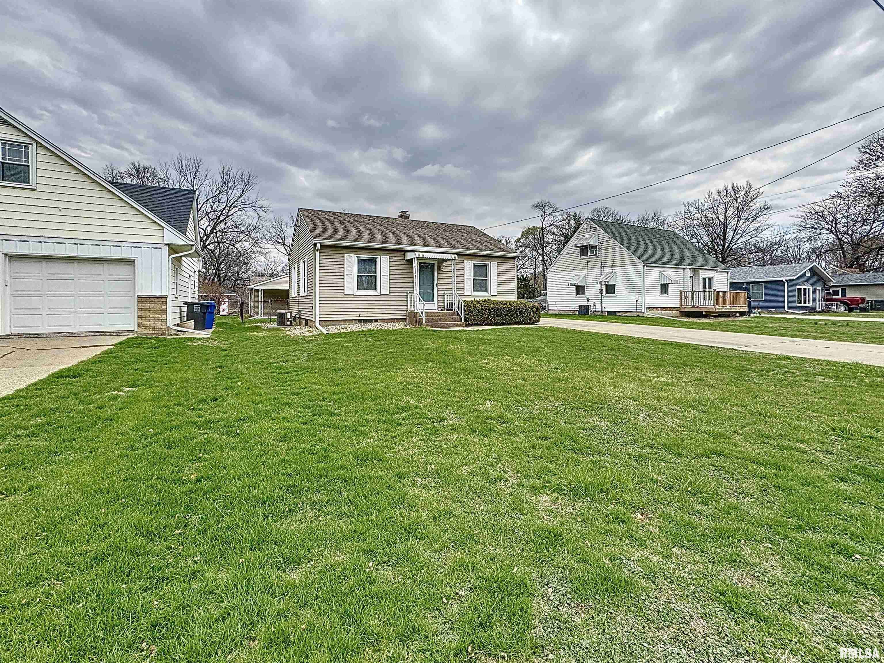 Moline, IL 61265-2653,828 47TH ST