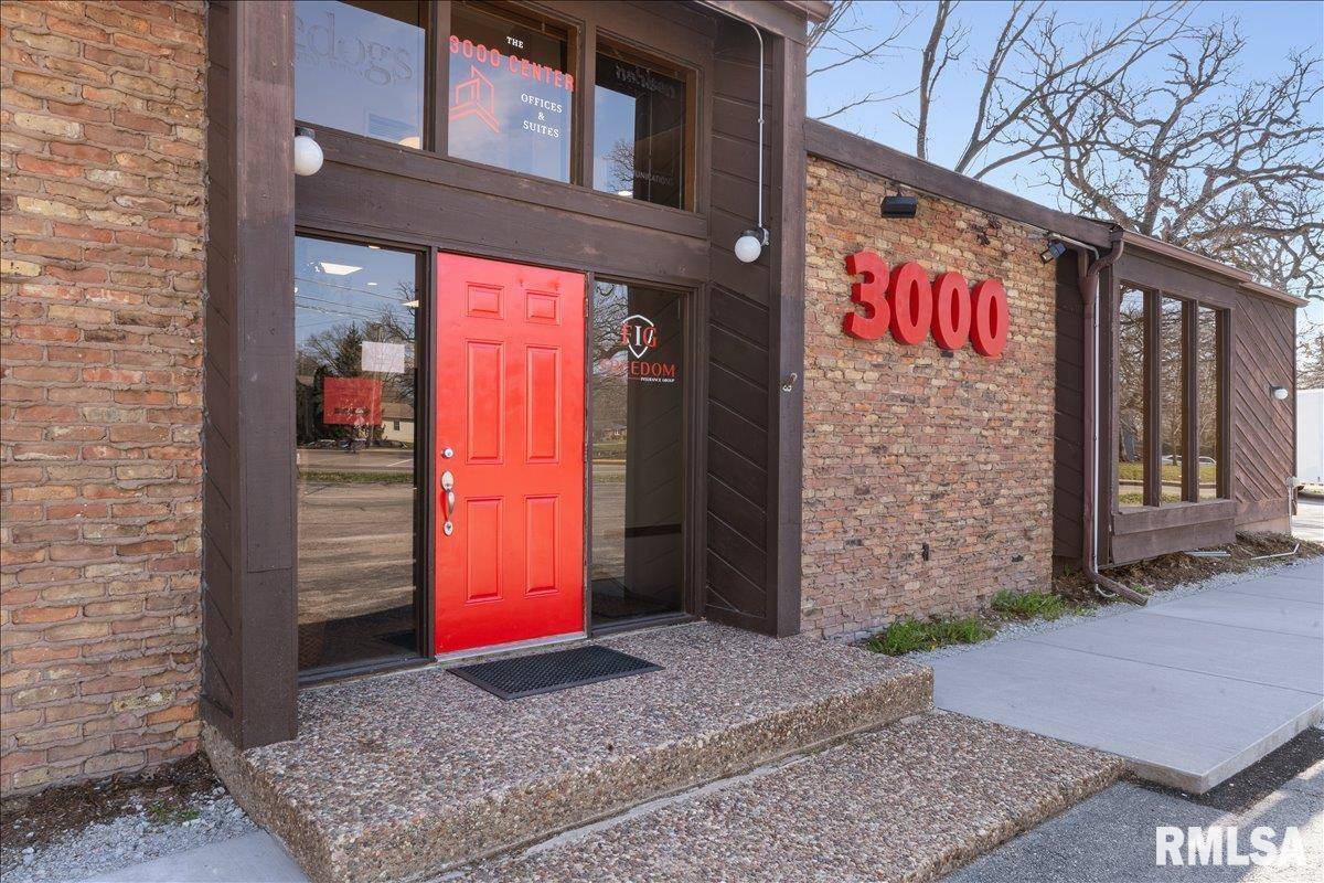 Moline, IL 61265,3000 16TH ST #205