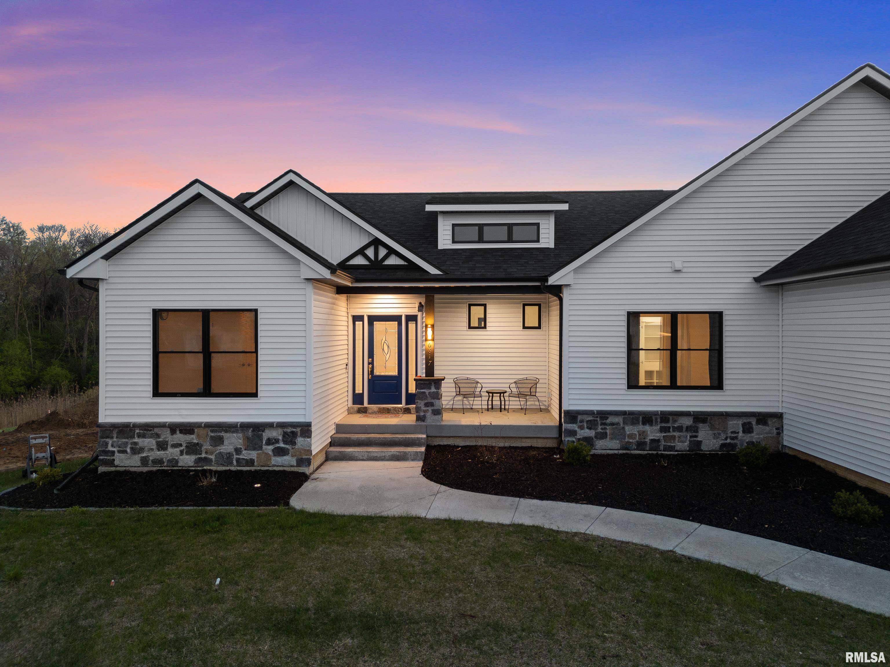 Bettendorf, IA 52722,6817 TIMBER CT