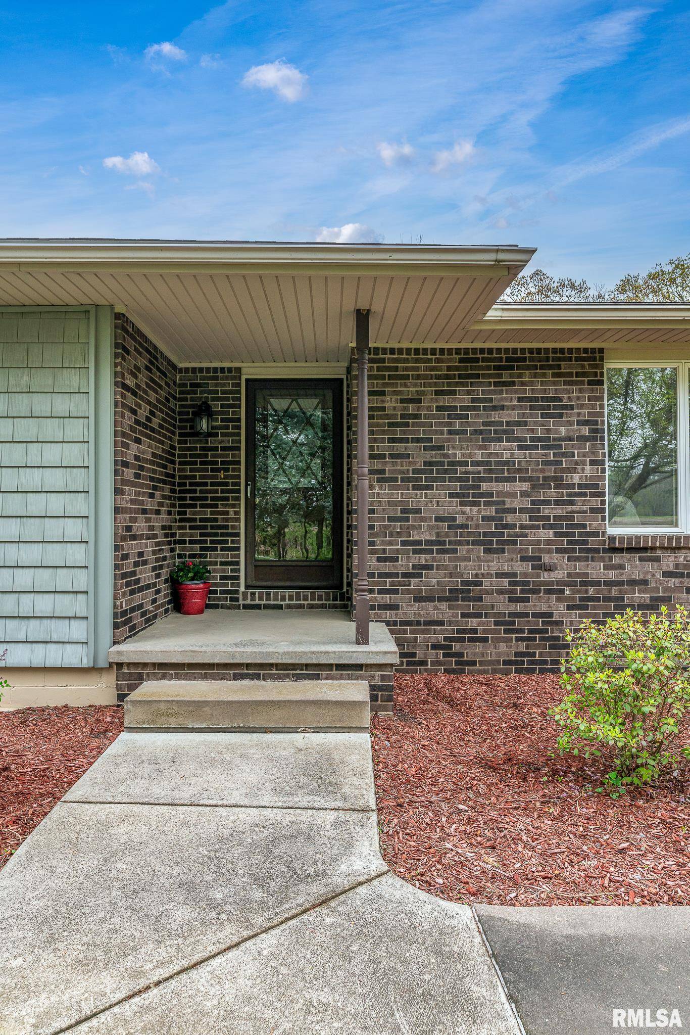 Taylor Ridge, IL 61284-9654,9211 88TH Street West