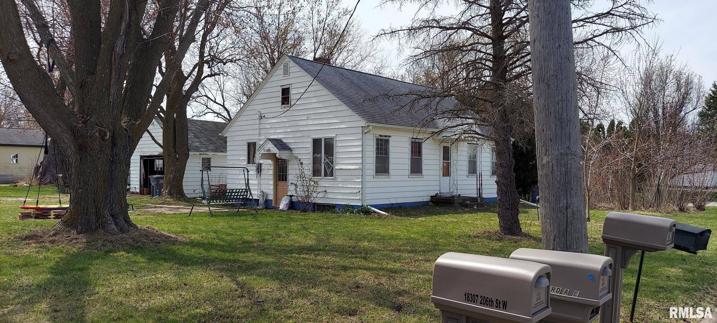 Buffalo Prairie, IL 61237,18304 W 206TH ST