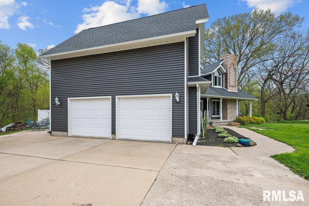 Geneseo, IL 61254,32 HICKORY HILLS