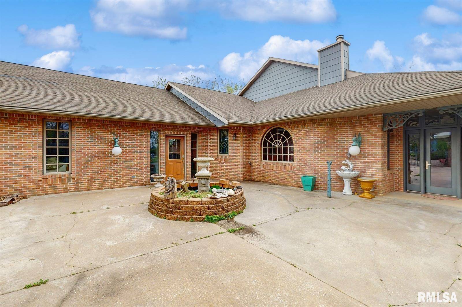 Clinton, IA 52732,315 N 9TH ST