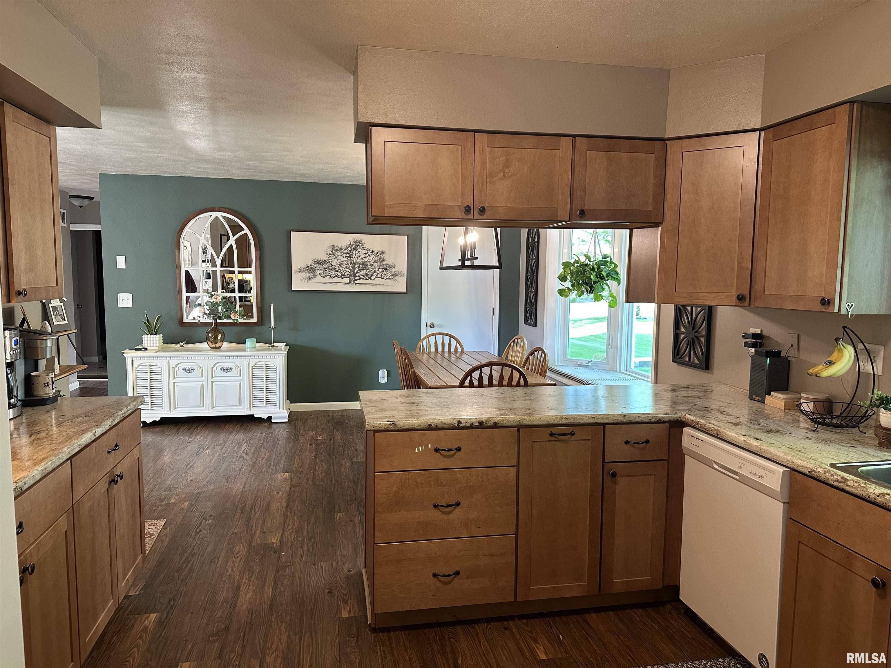 Princeville, IL 61559,108 N OSTROM AVE