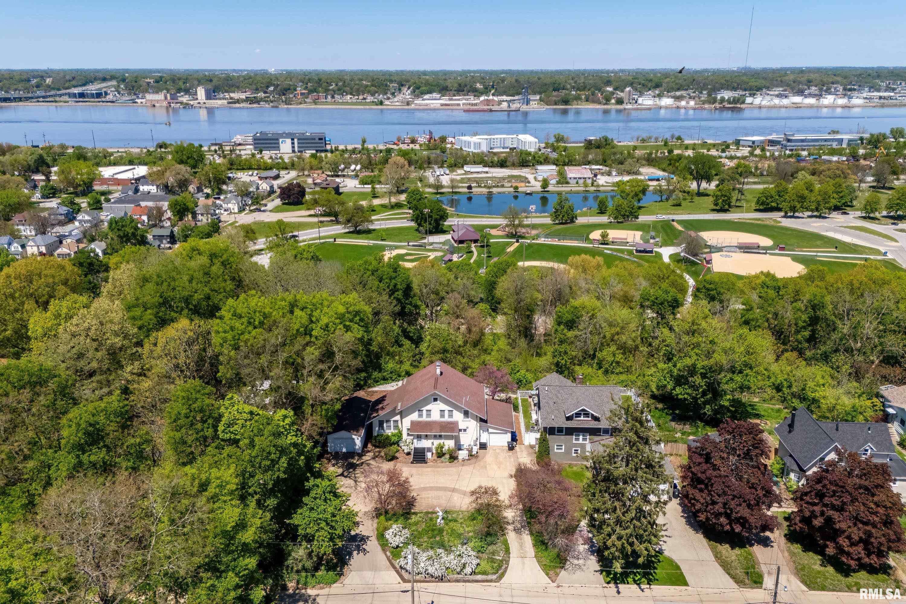 Moline, IL 61265,2805 8TH AVE