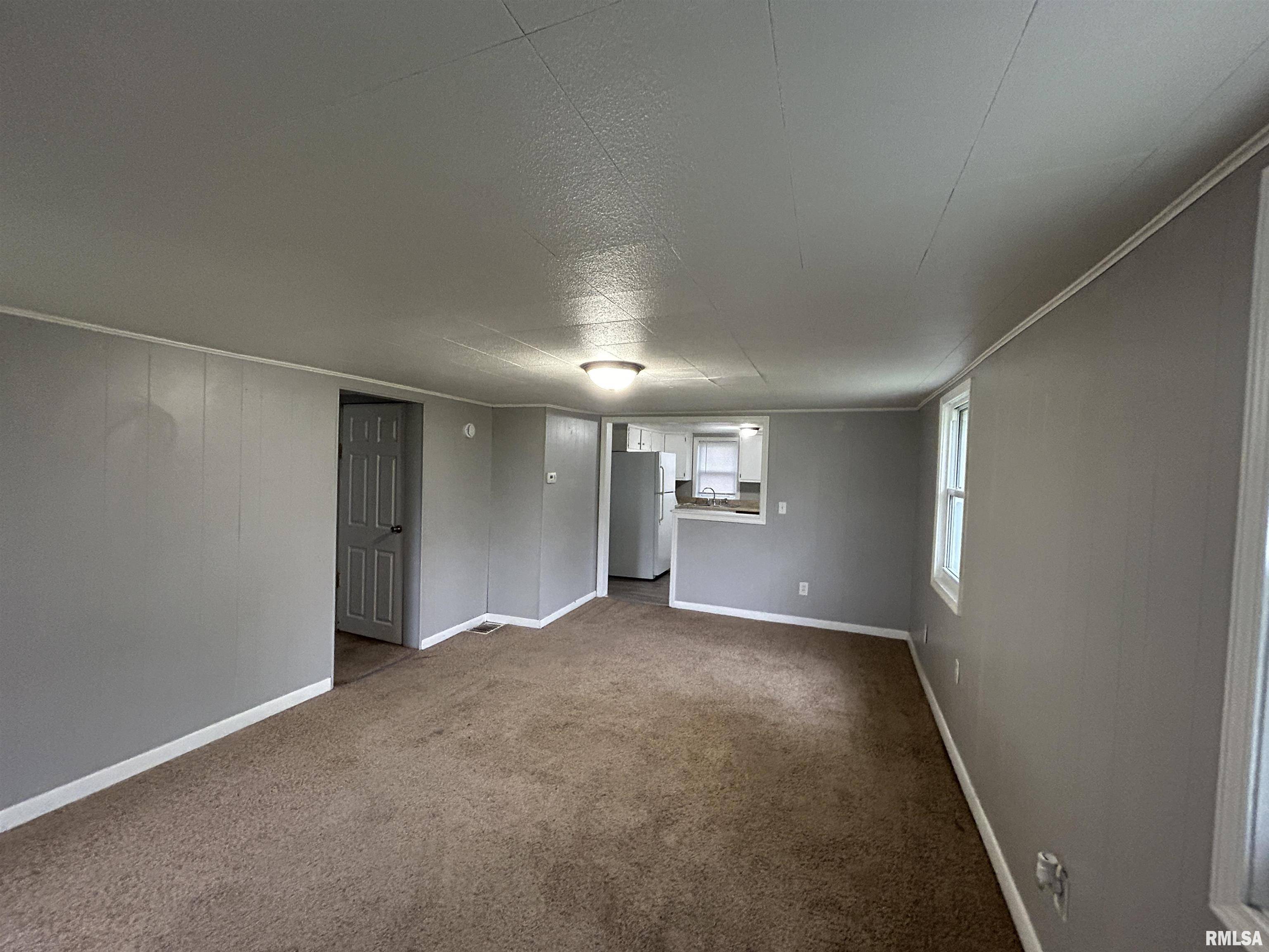 East Moline, IL 61244,309 28TH AVE