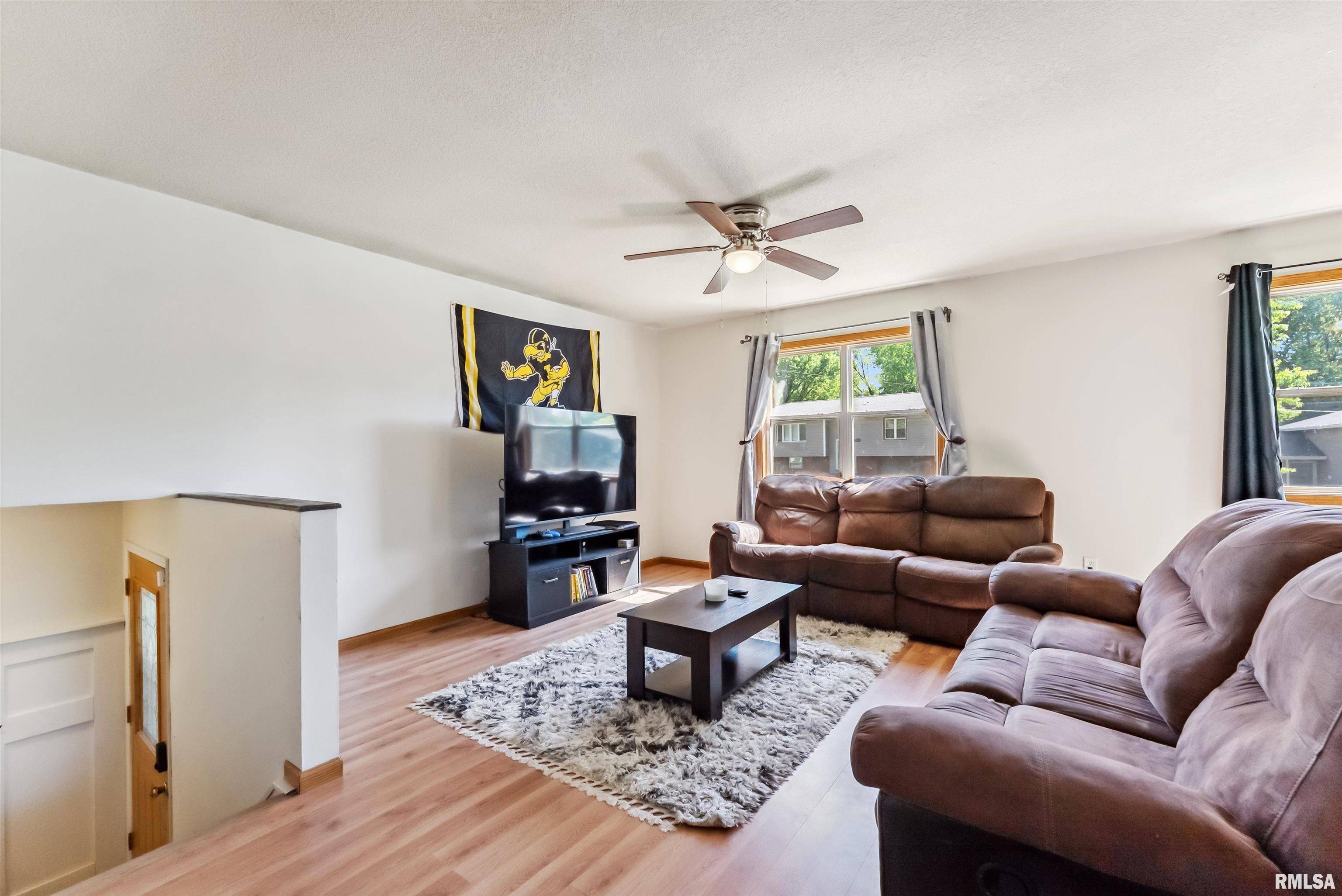 Davenport, IA 52806,5812 N THORNWOOD AVE