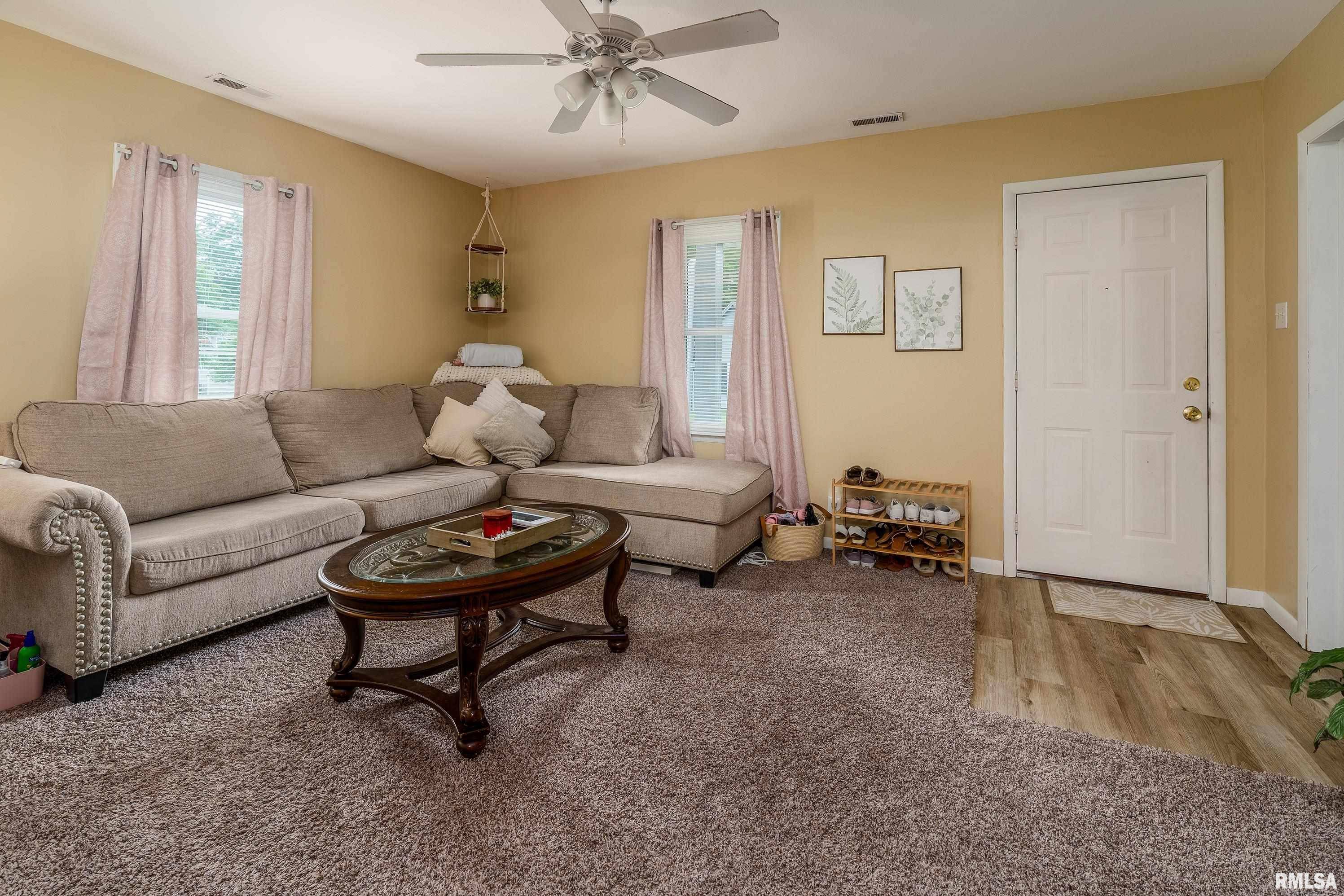 Carterville, IL 62918,231 MCNEIL ST