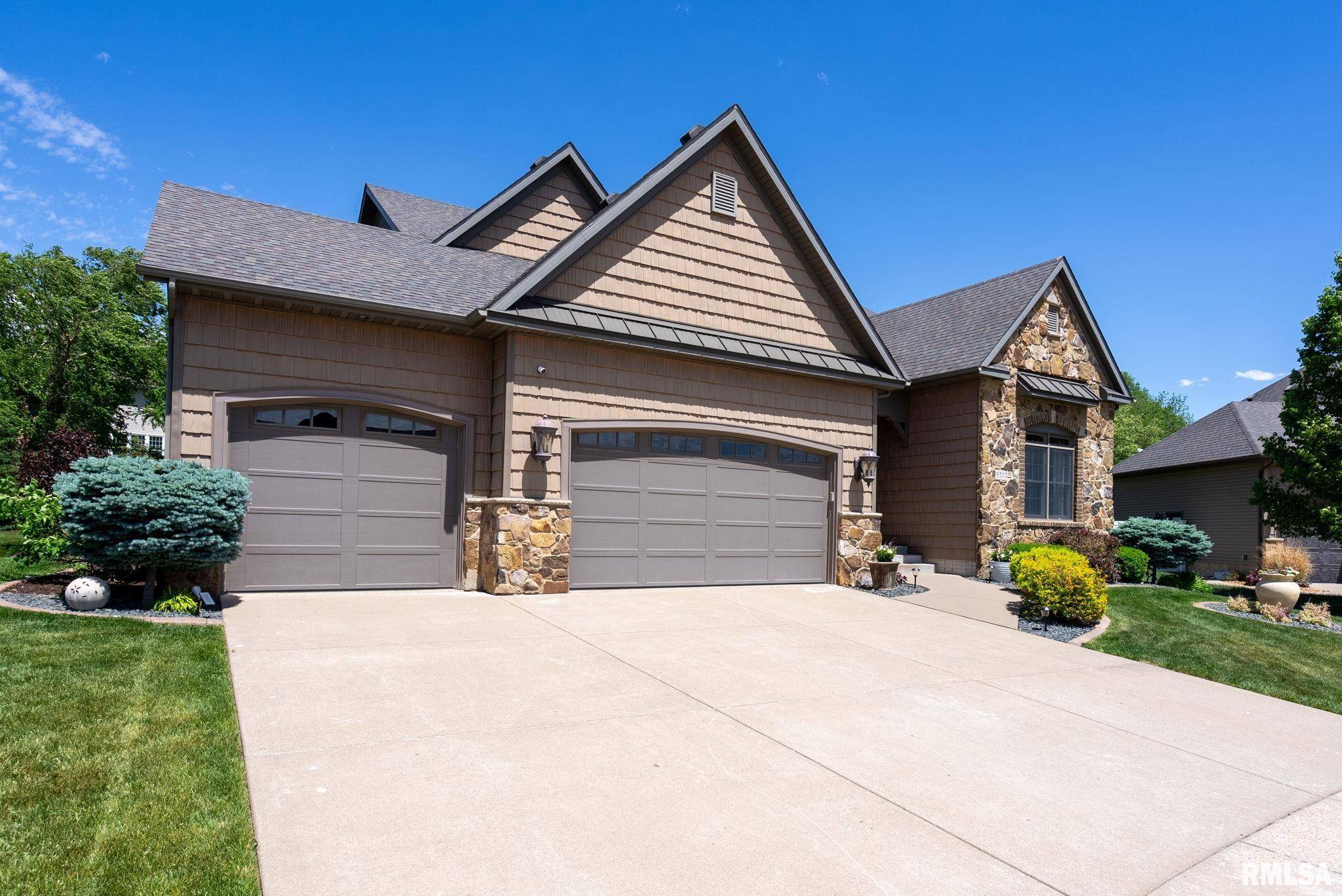 Bettendorf, IA 52722,5212 N RICHMOND CIR