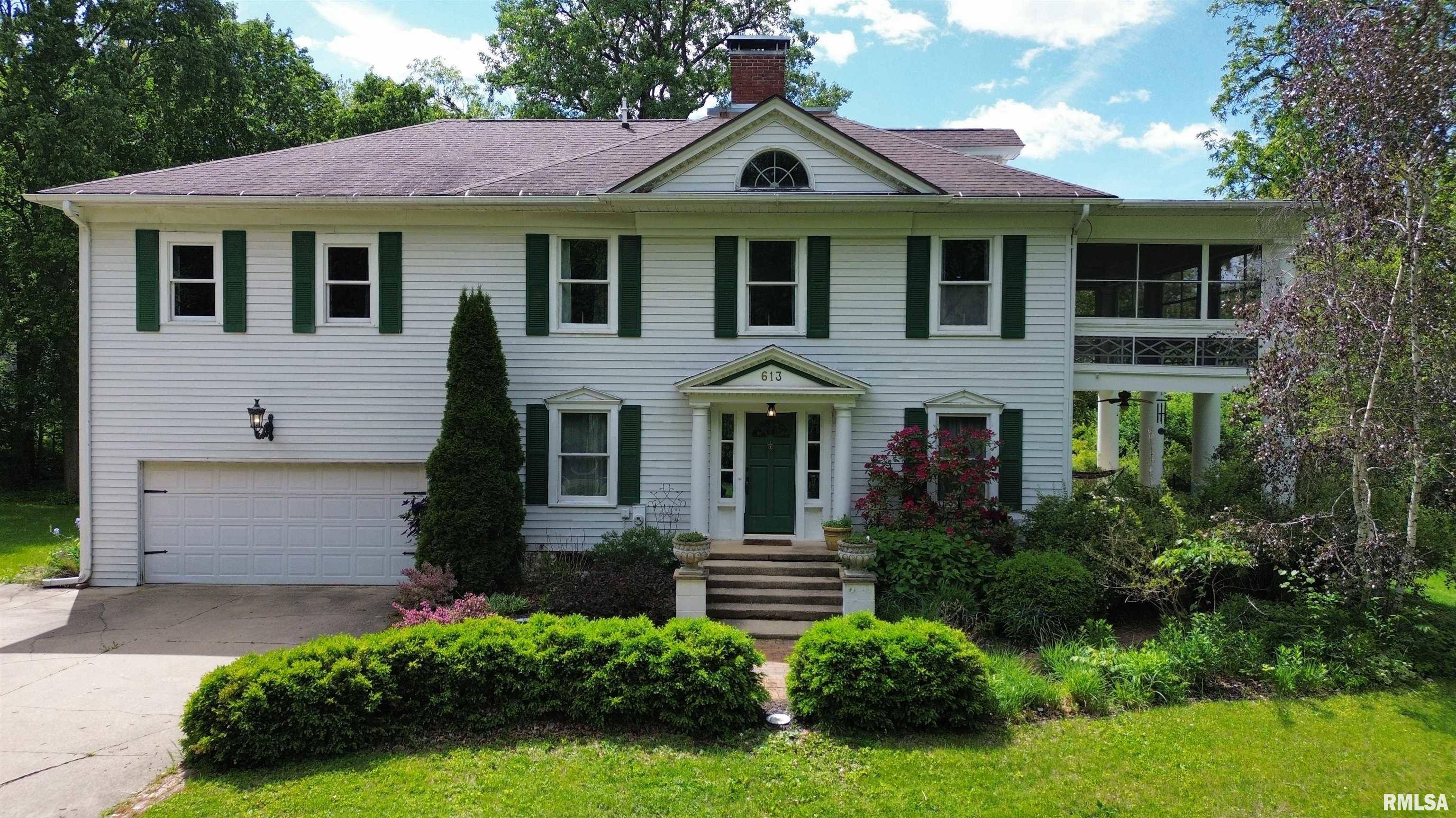 Morrison, IL 61270,613 N ORANGE ST