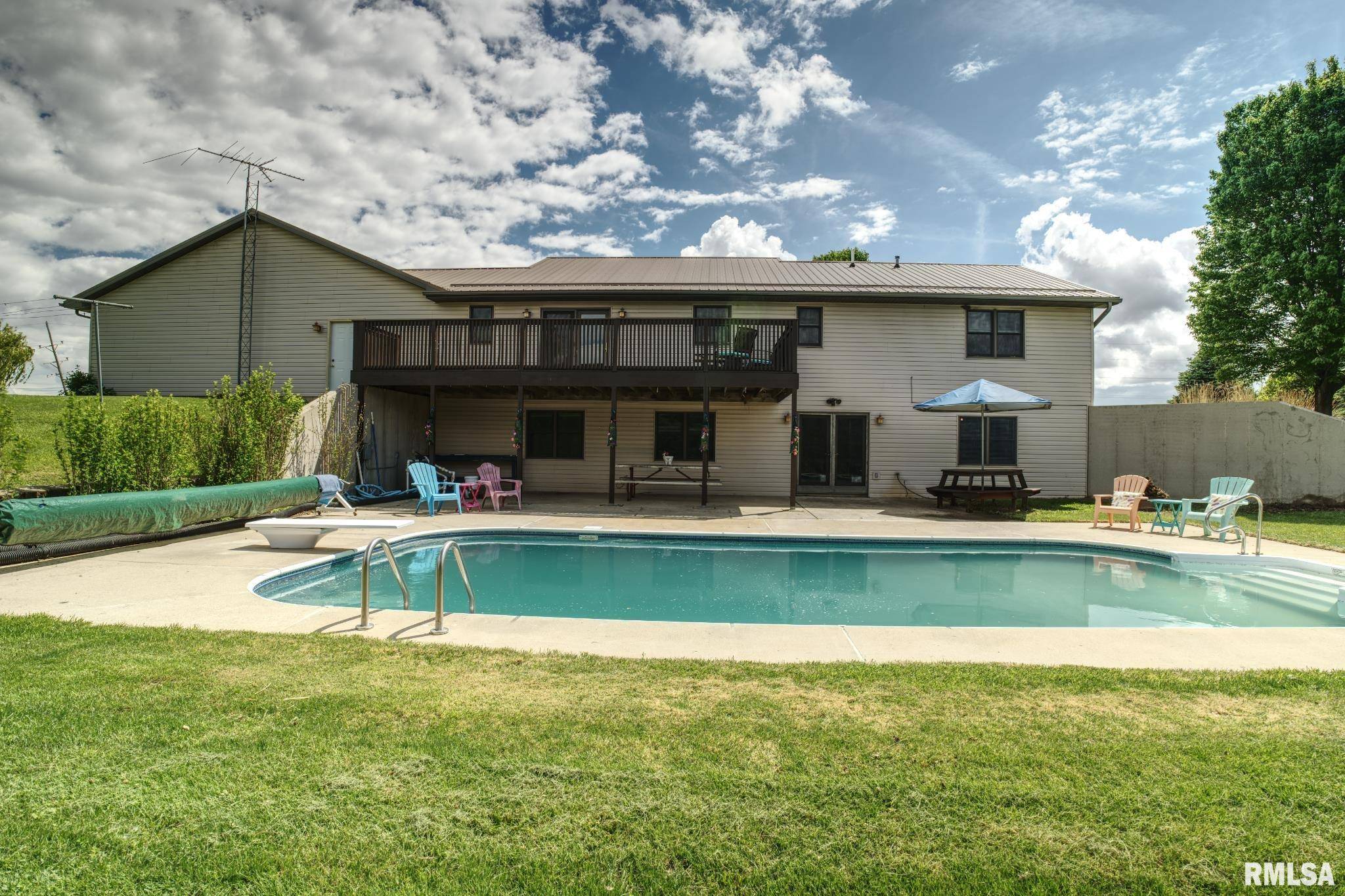 Morrison, IL 61270,12578 Prairie Center RD
