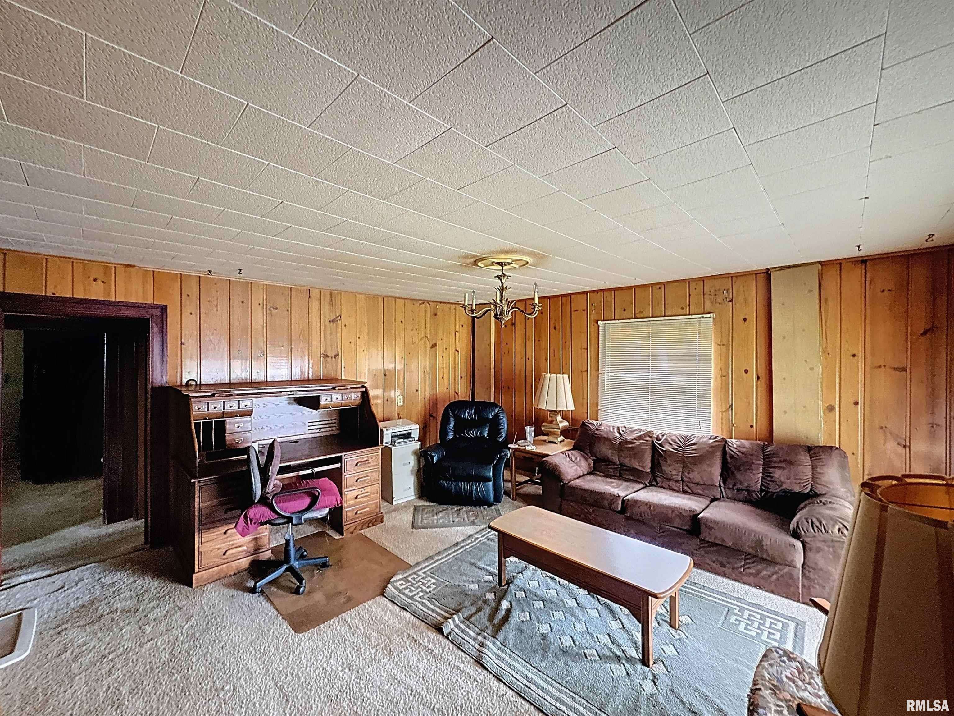 Silvis, IL 61282-2723,1223 13TH ST