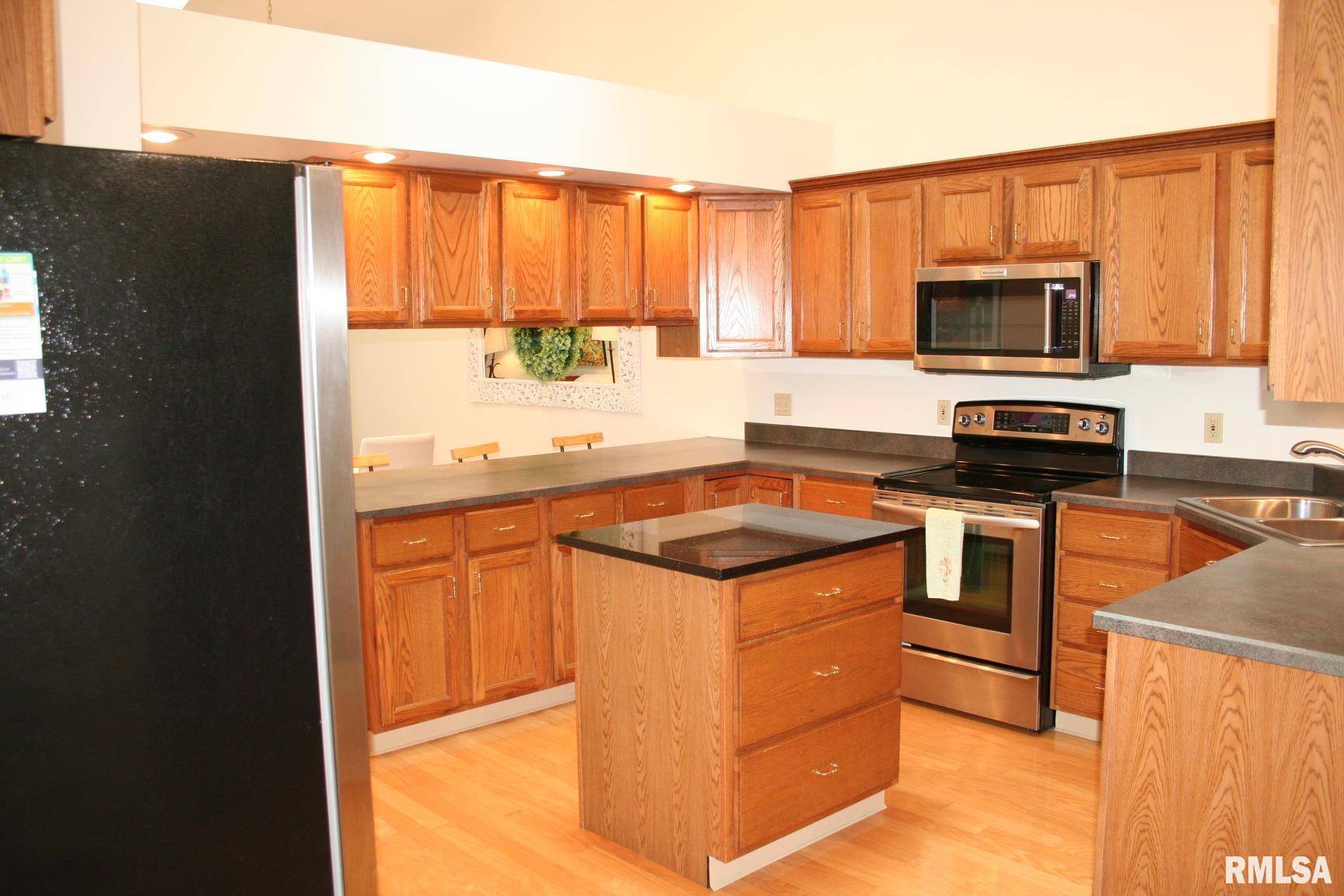 Bettendorf, IA 52722,3996 PARTRIDGE CIR