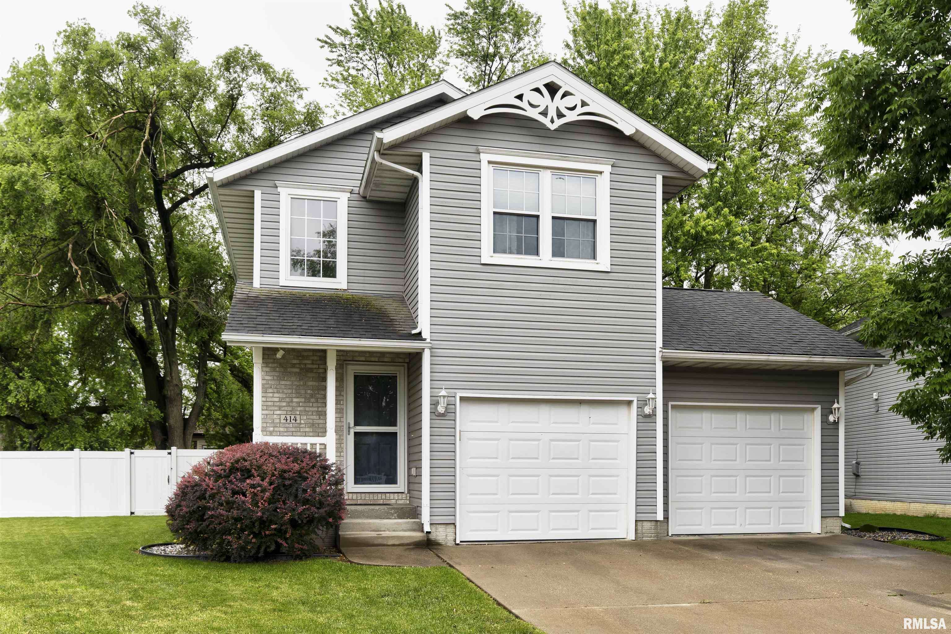 Silvis, IL 61282,414 11TH Avenue A Court
