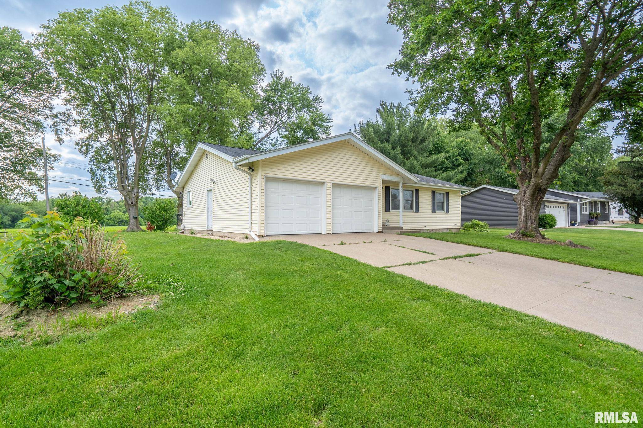 Rapids City, IL 61278,807 18TH ST
