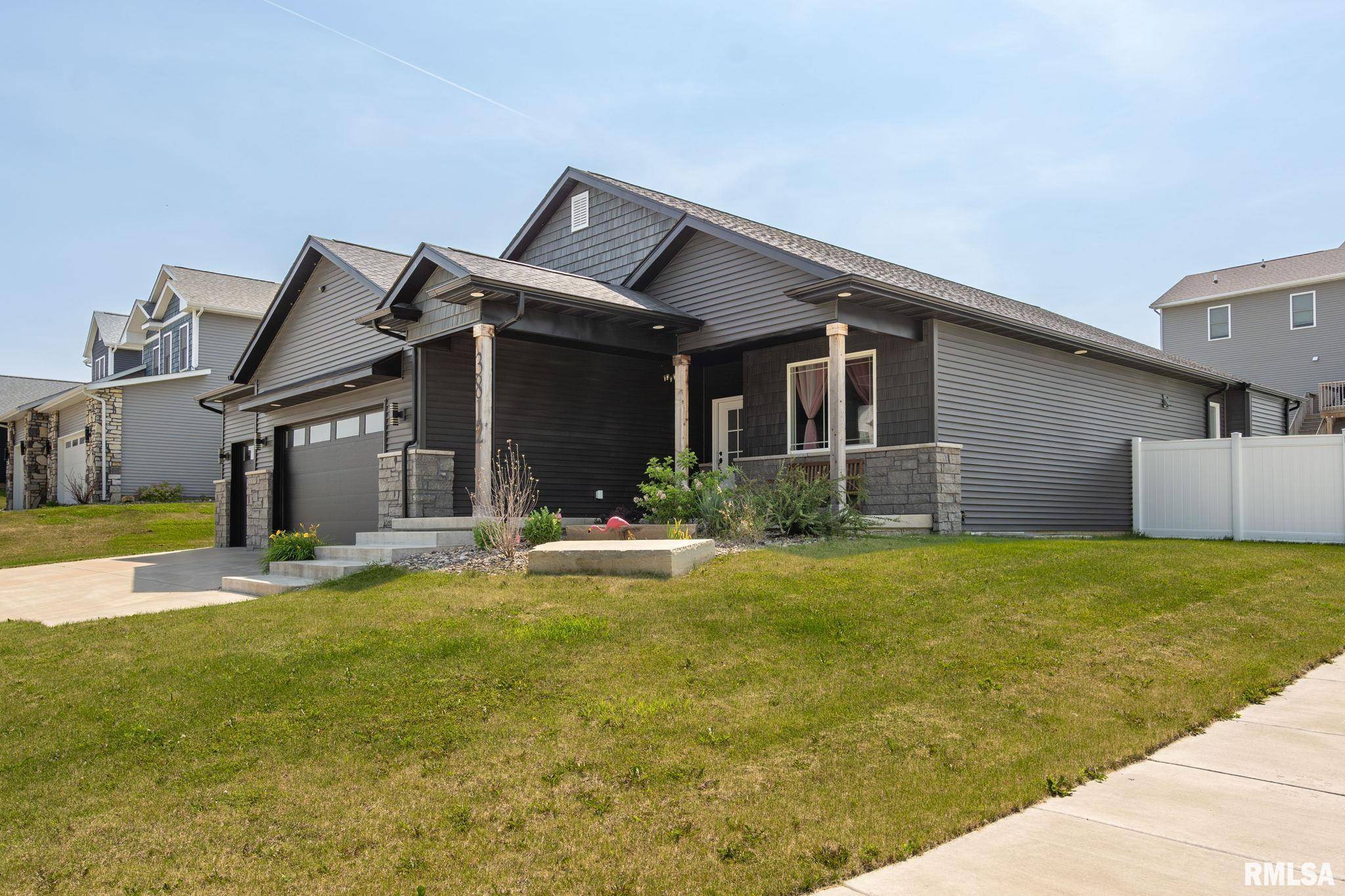 Davenport, IA 52806,3812 JOYCE LN