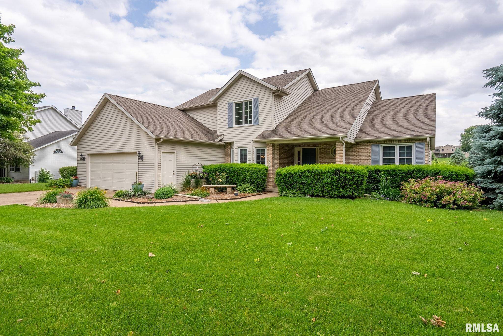 Bettendorf, IA 52722,1010 MEADOWS CIR