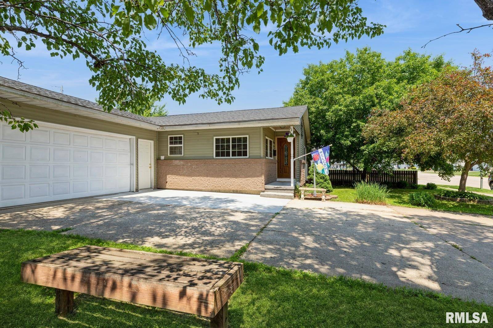 Camanche, IA 52730,1445 LAWRENCE AVE