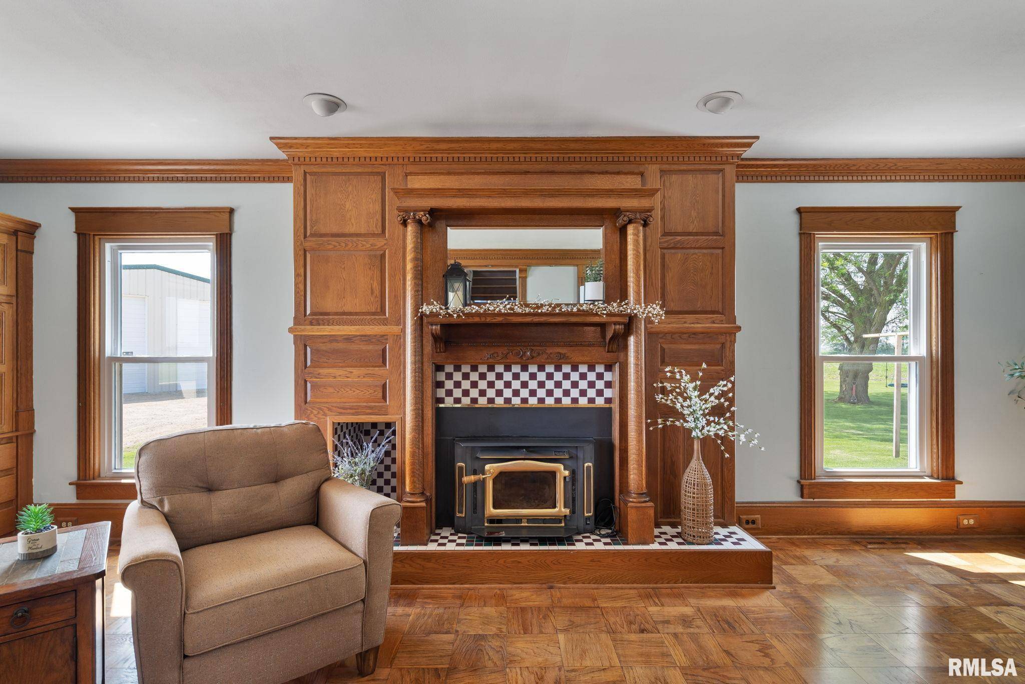 De Witt, IA 52742,3473 270TH ST