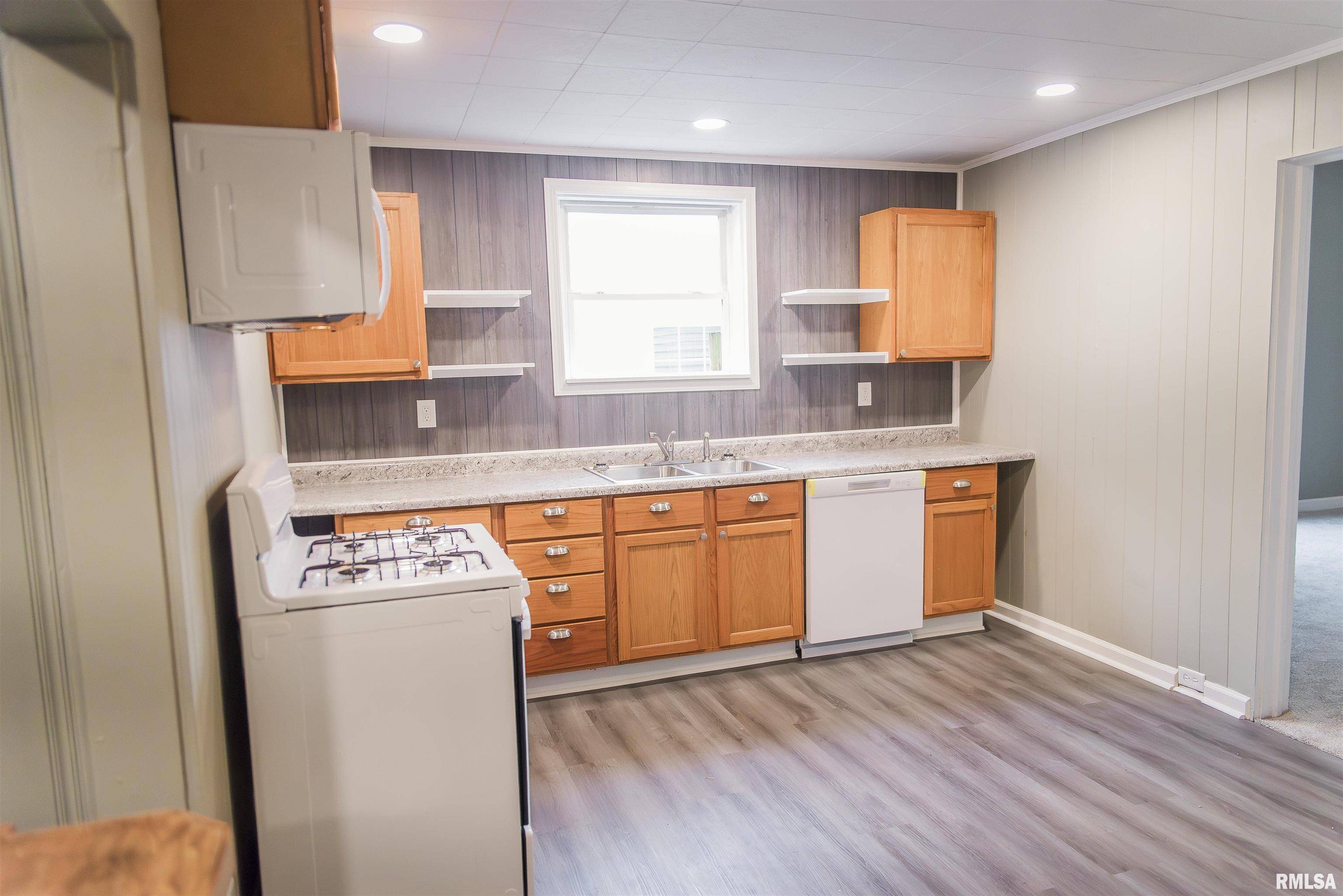Quincy, IL 62301,535 ADAMS ST