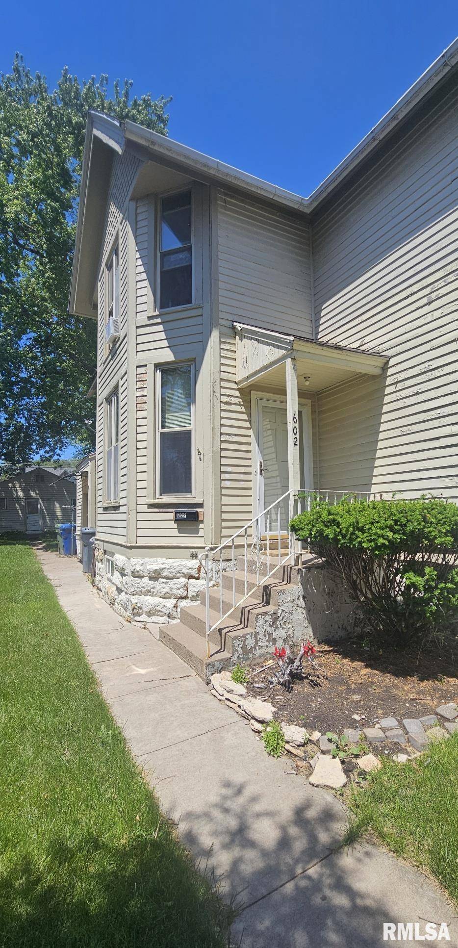 Clinton, IA 52732,602 KENILWORTH CT