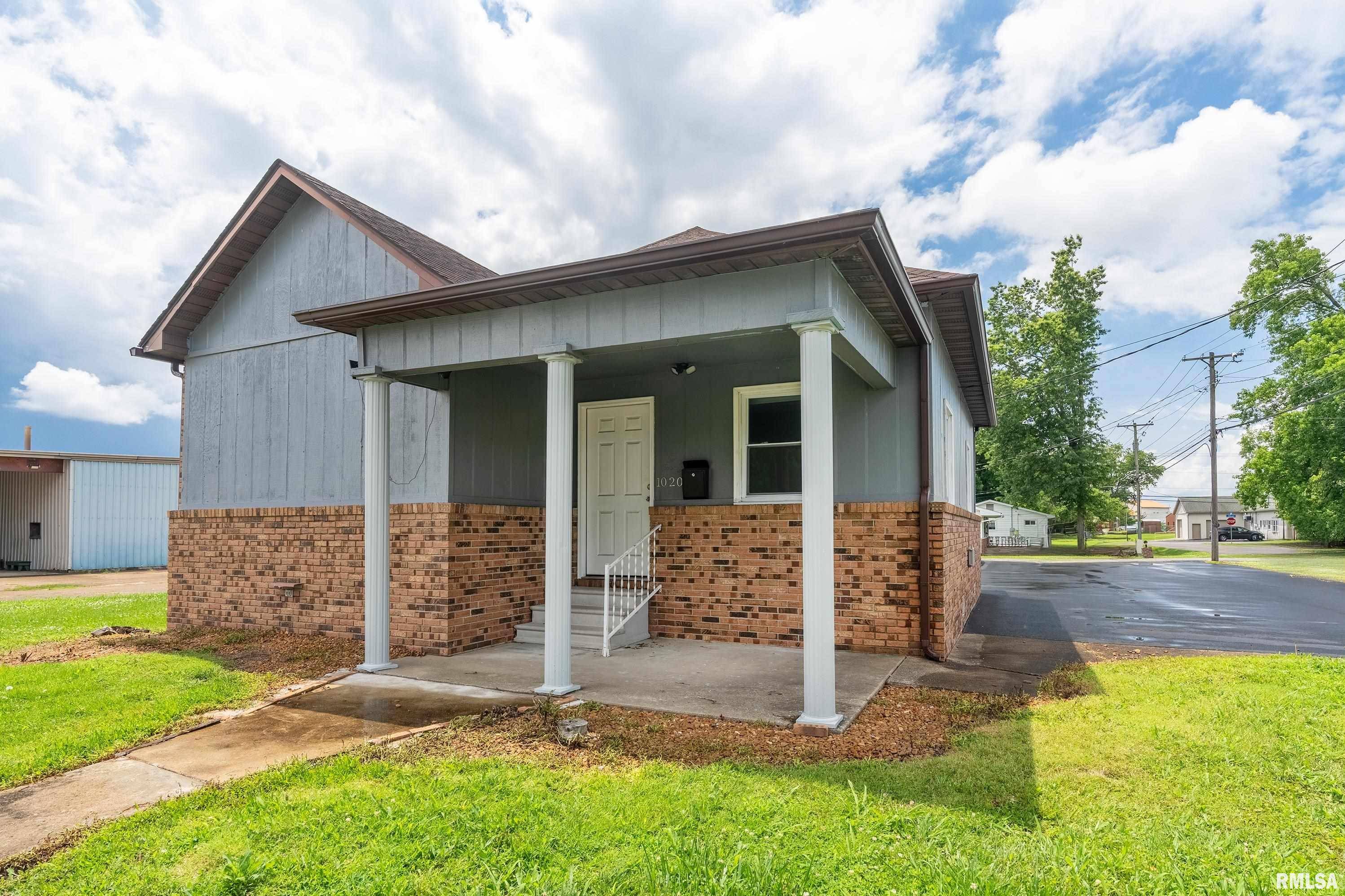 Marion, IL 62959,1020 N COURT ST