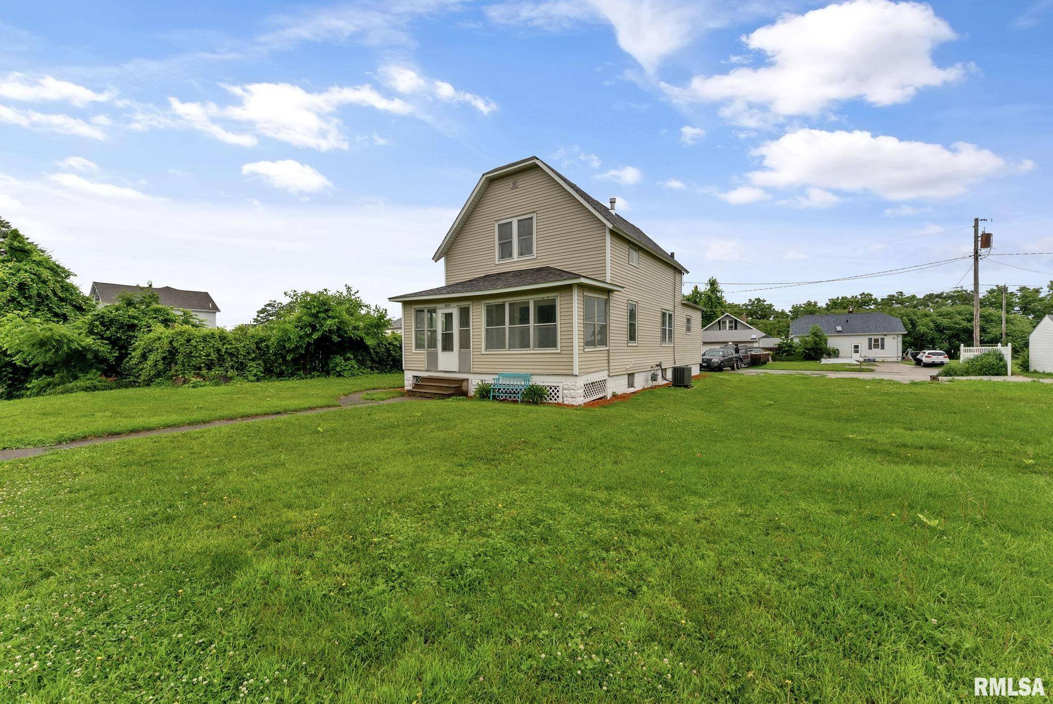 Moline, IL 61265,5423 3RD AVE