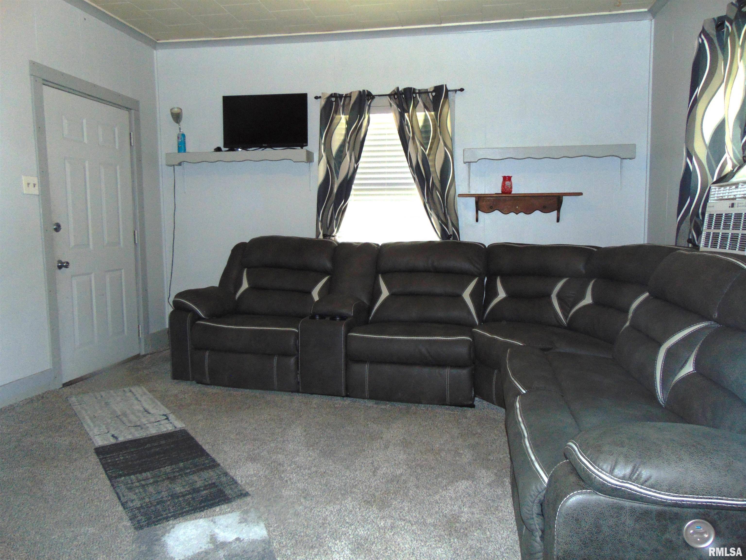 Johnston City, IL 62959,1306 NEWTON AVE