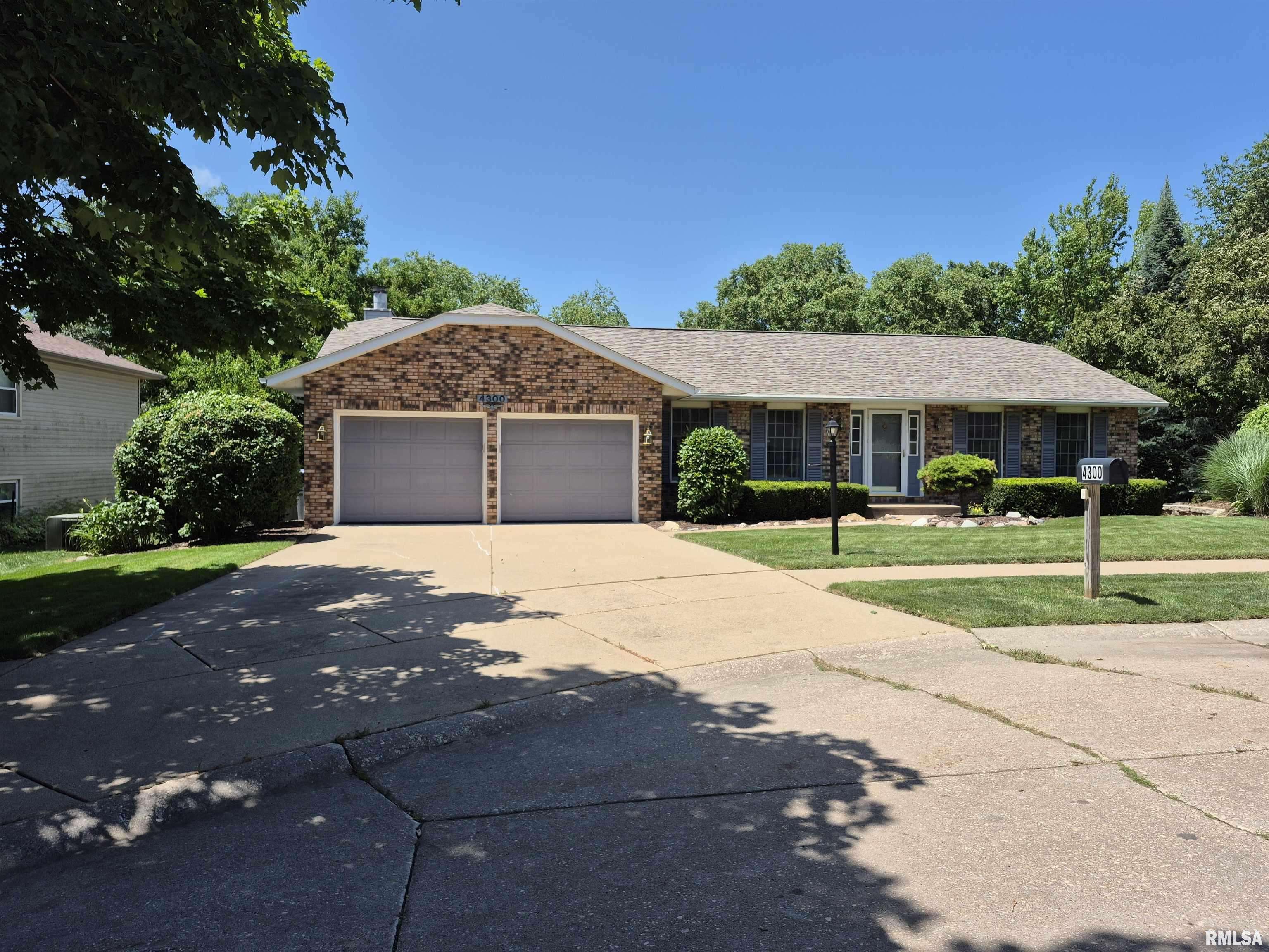 Bettendorf, IA 52722,4300 NEWPORT CT