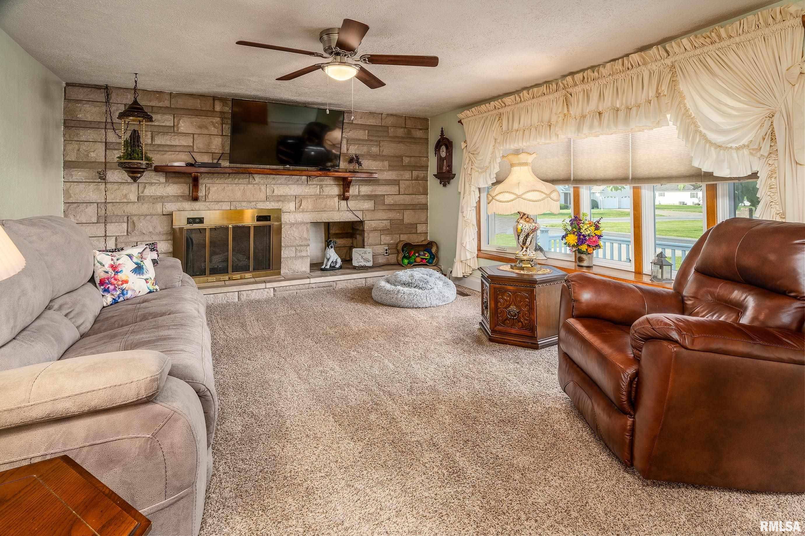 Herrin, IL 62948,2305 WEAVER RD