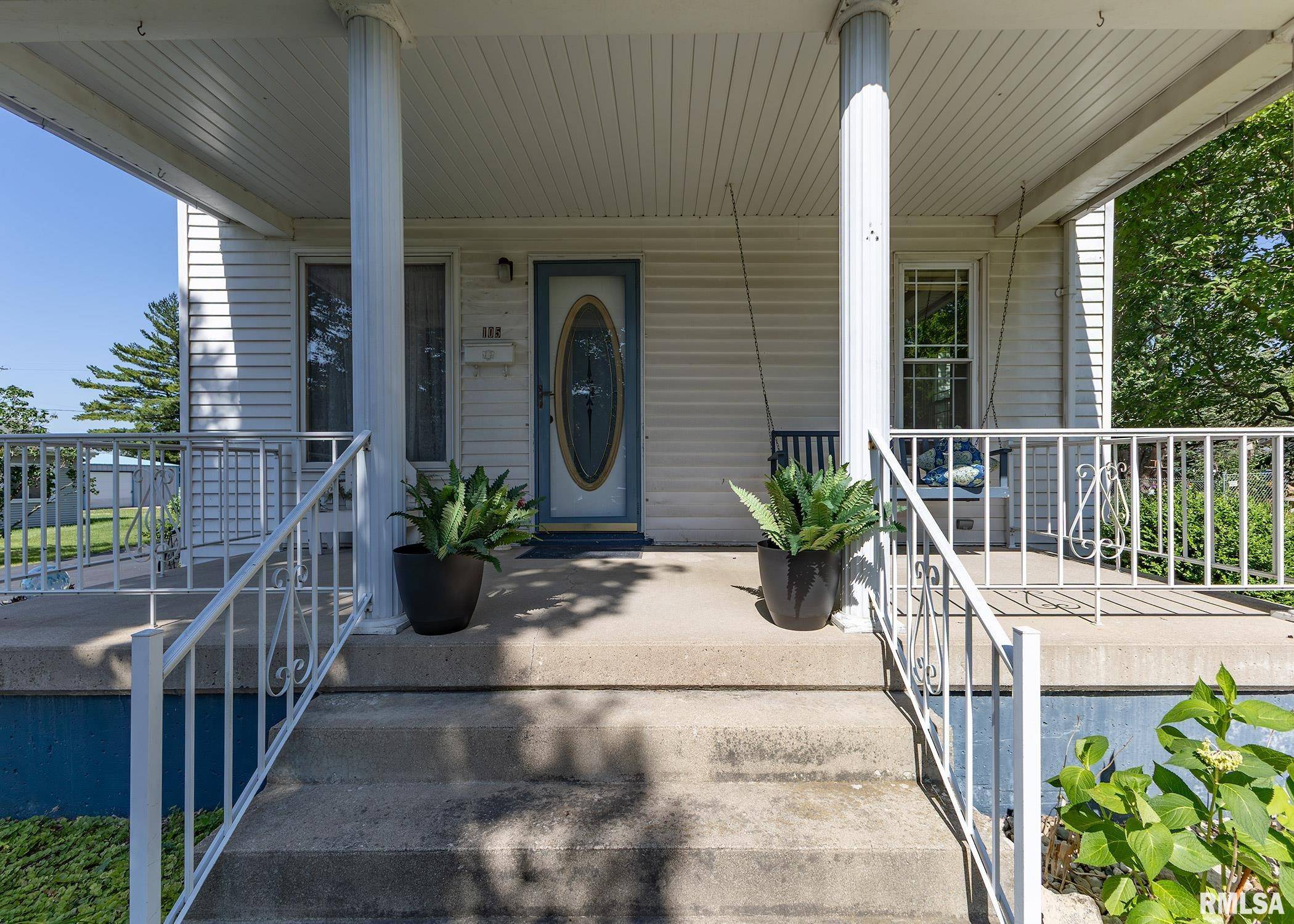 Atkinson, IL 61235,105 N SCHOOL ST