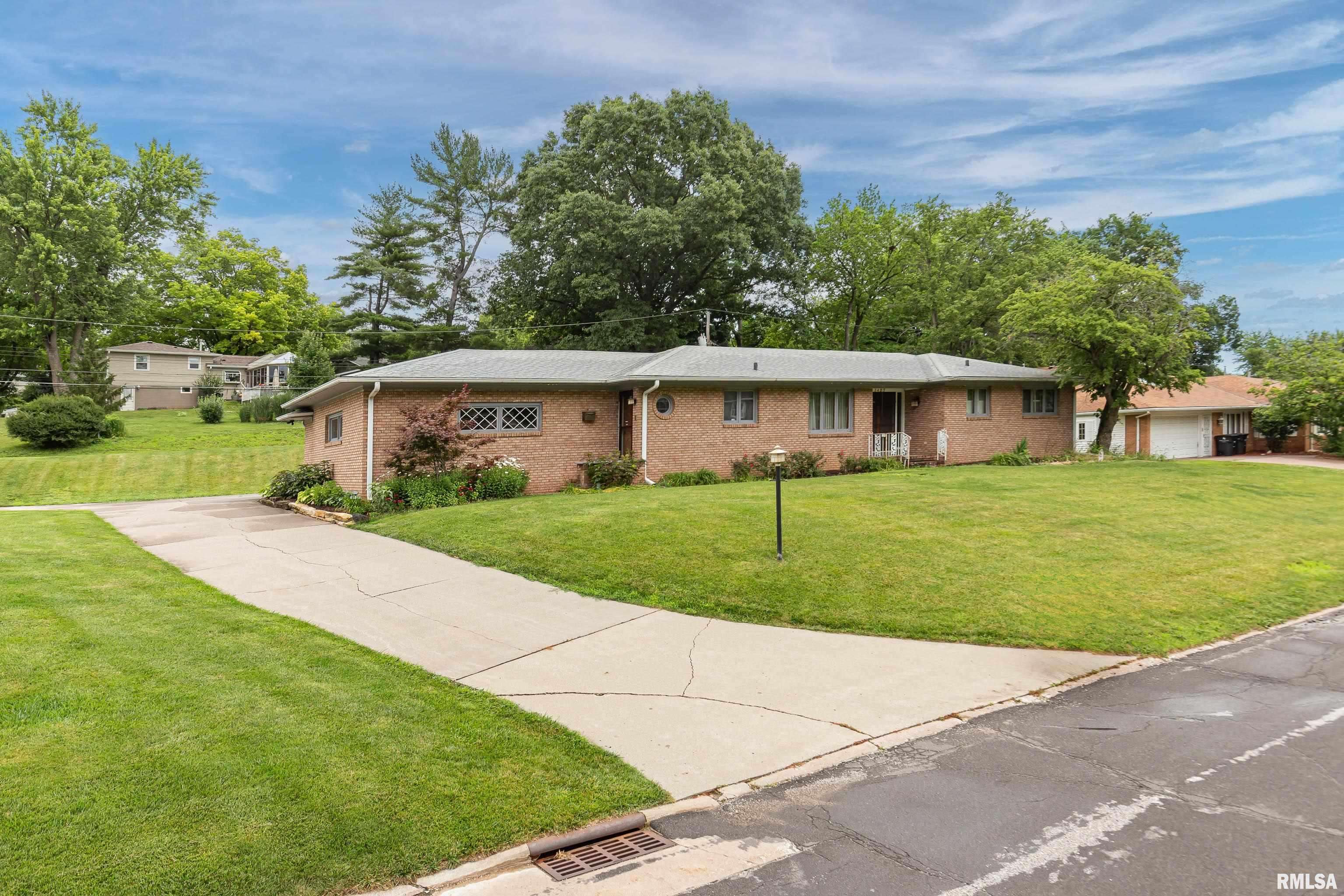 Rock Island, IL 61201,1427 35TH AVE