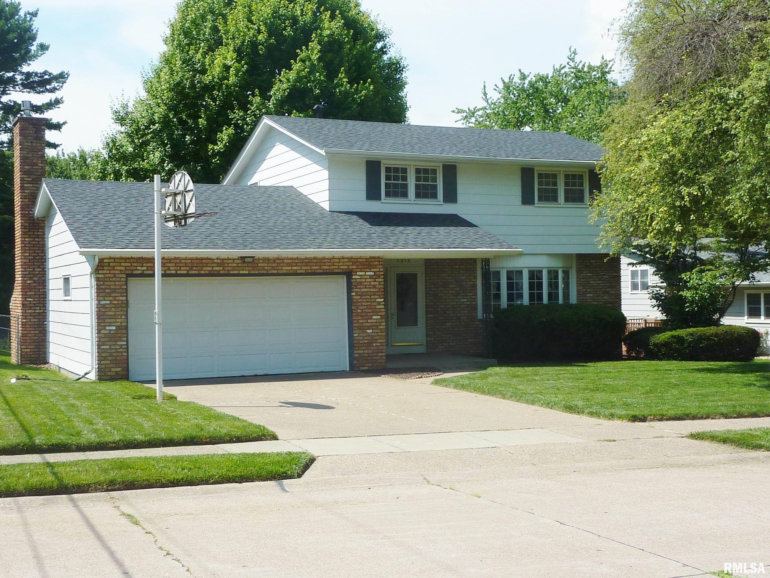 Davenport, IA 52807,2615 E 39TH ST