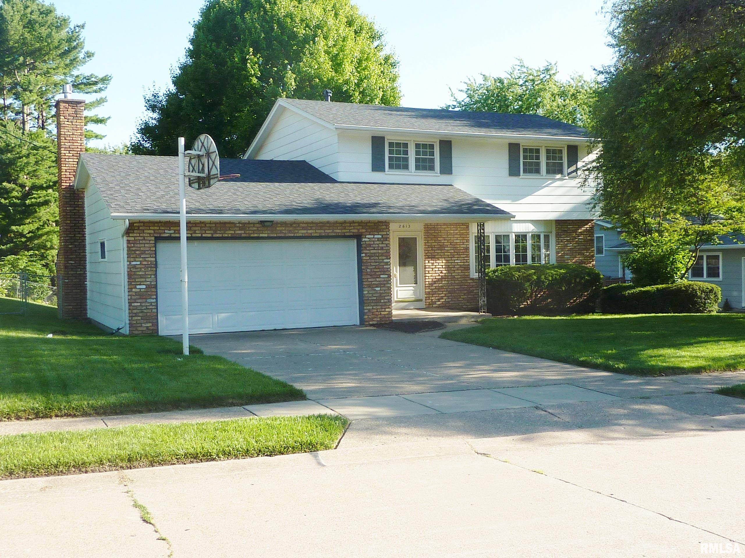 Davenport, IA 52807,2615 E 39TH ST